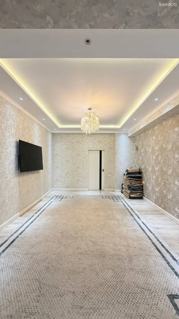3-комн. квартира, 6 этаж, 120м², сино