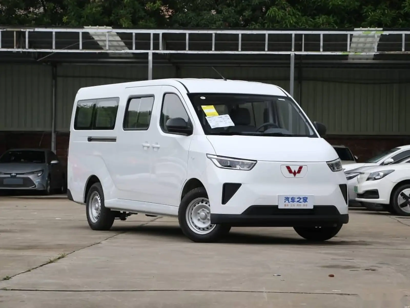 Пассажирский Wuling Yangguang, 2025 на заказ — фото 5