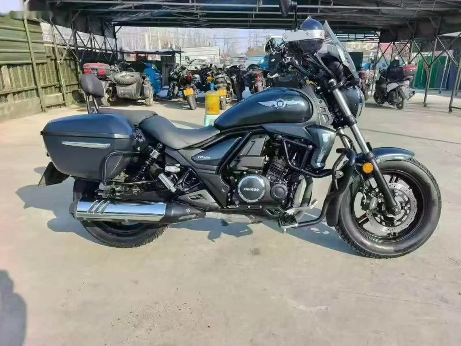 Мотоцикл Harley Davidson — фото 4