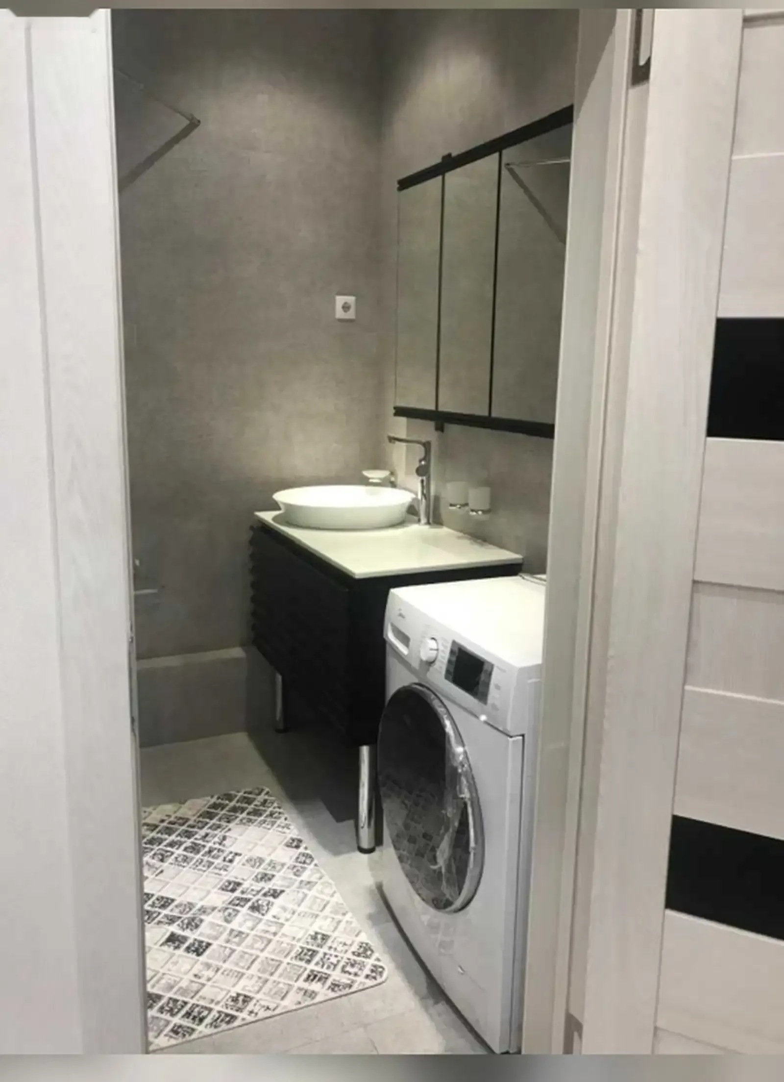 2-комн. квартира, 13 этаж, 120м², Мирзо турсунзода -