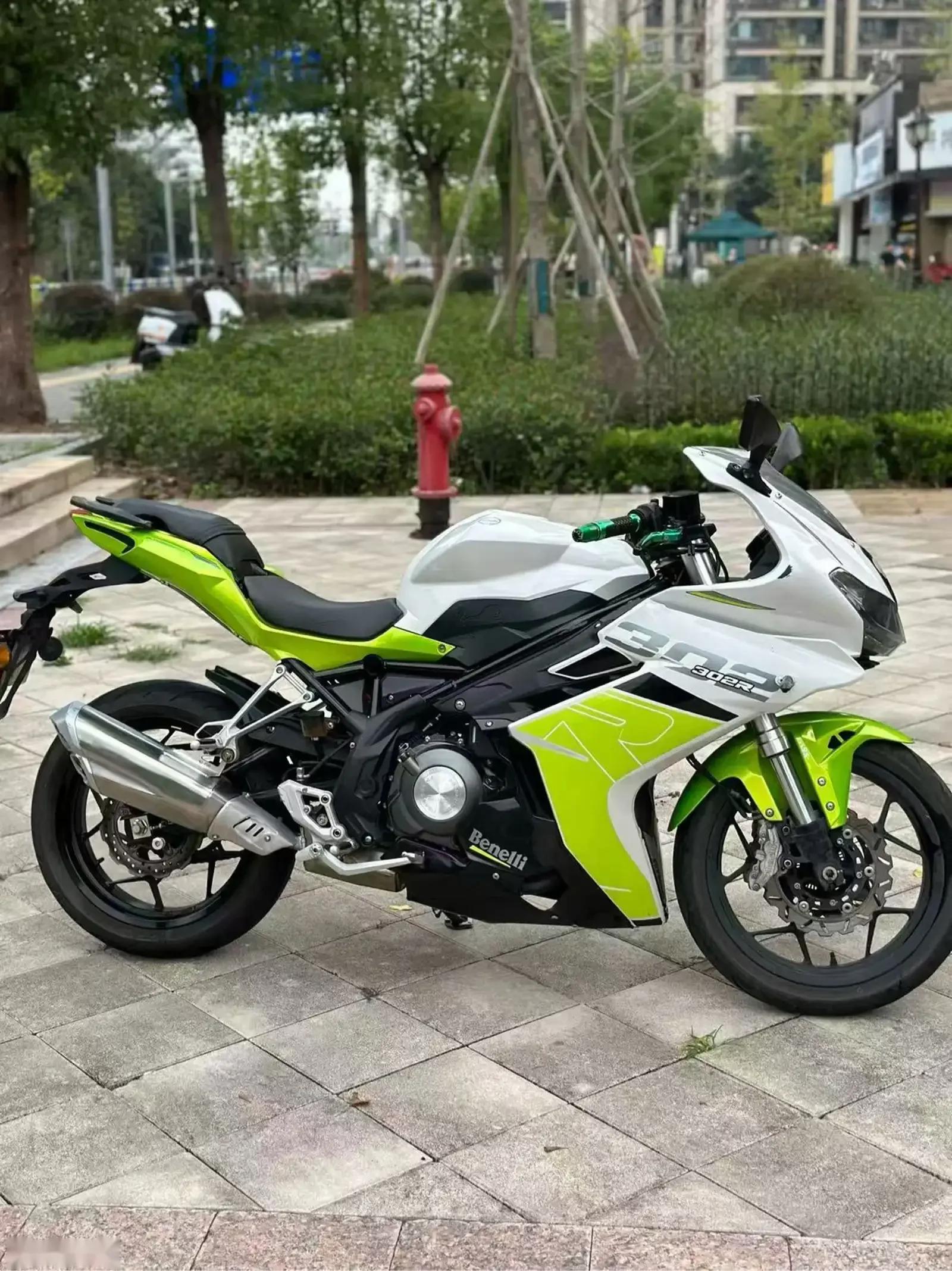 Мотоцикл Benelli 302RR — фото 2