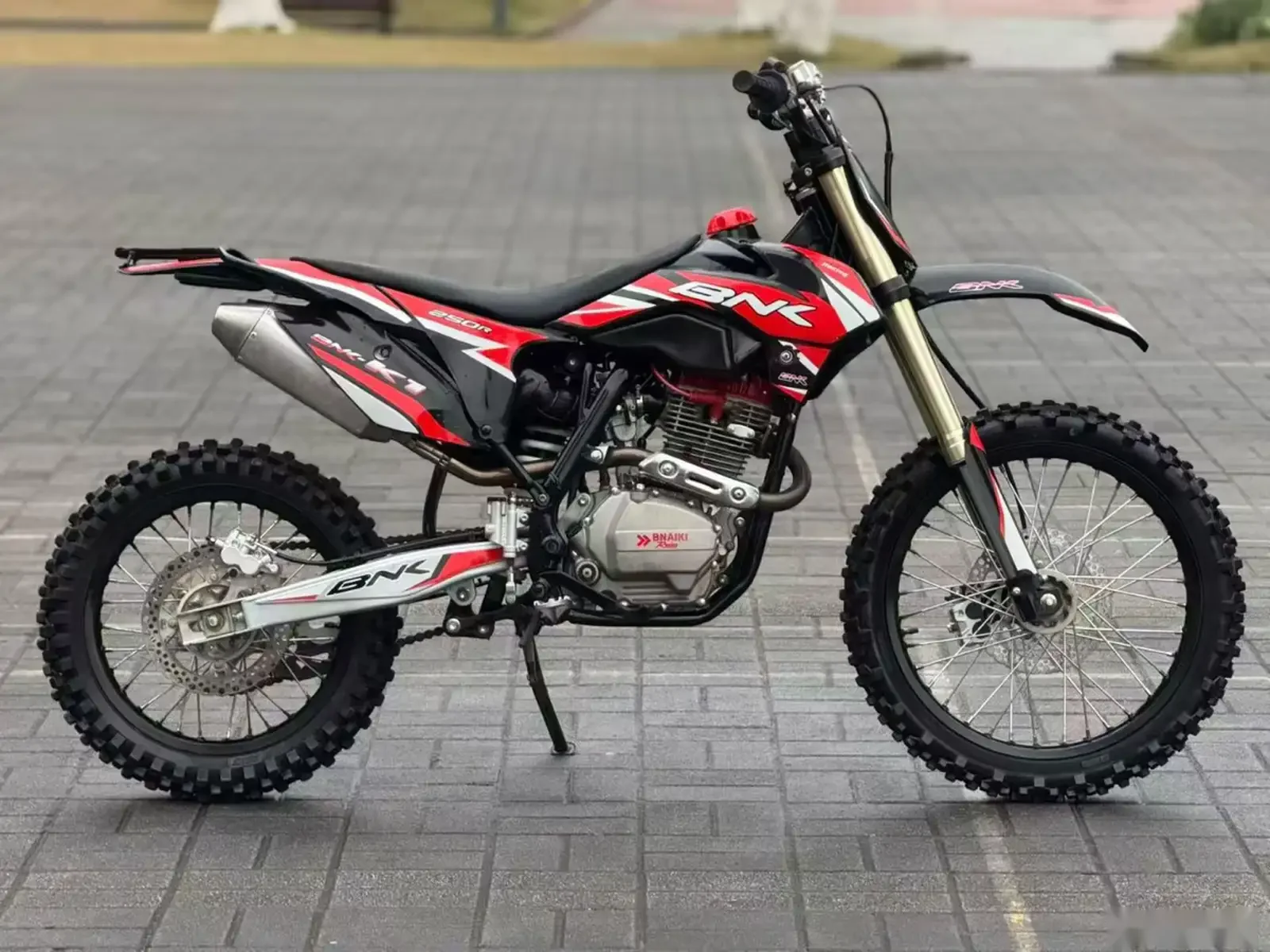 Мотоцикл Enduro BNK k1 R — фото 3