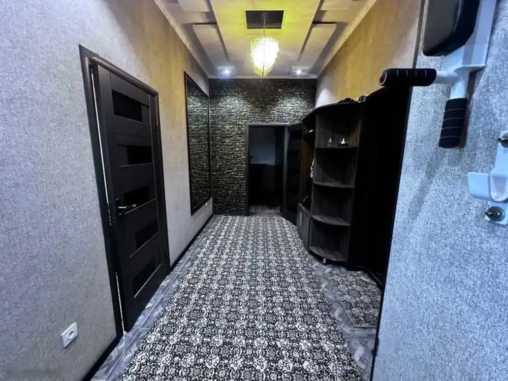3-комн. квартира, 4 этаж, 80м², Сино