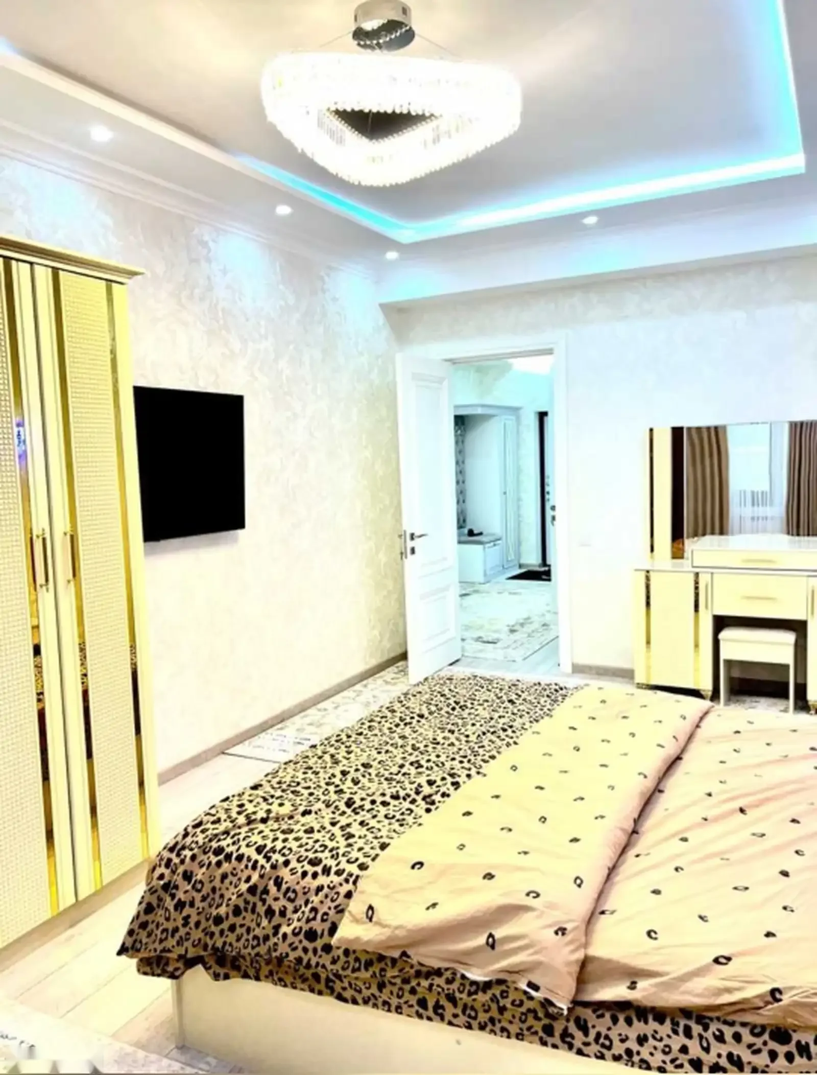 2-комн. квартира, 18 этаж, 90м², Шохмансур — фото 2