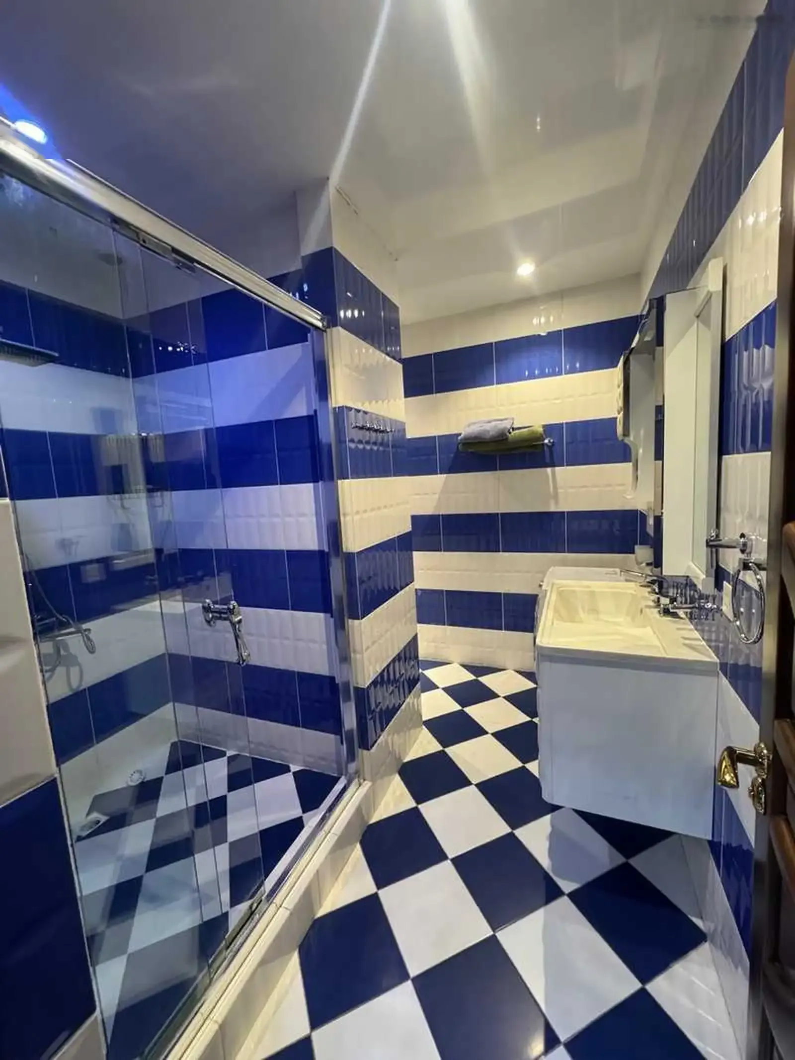 2-комн. квартира, 10 этаж, 92м², Овир