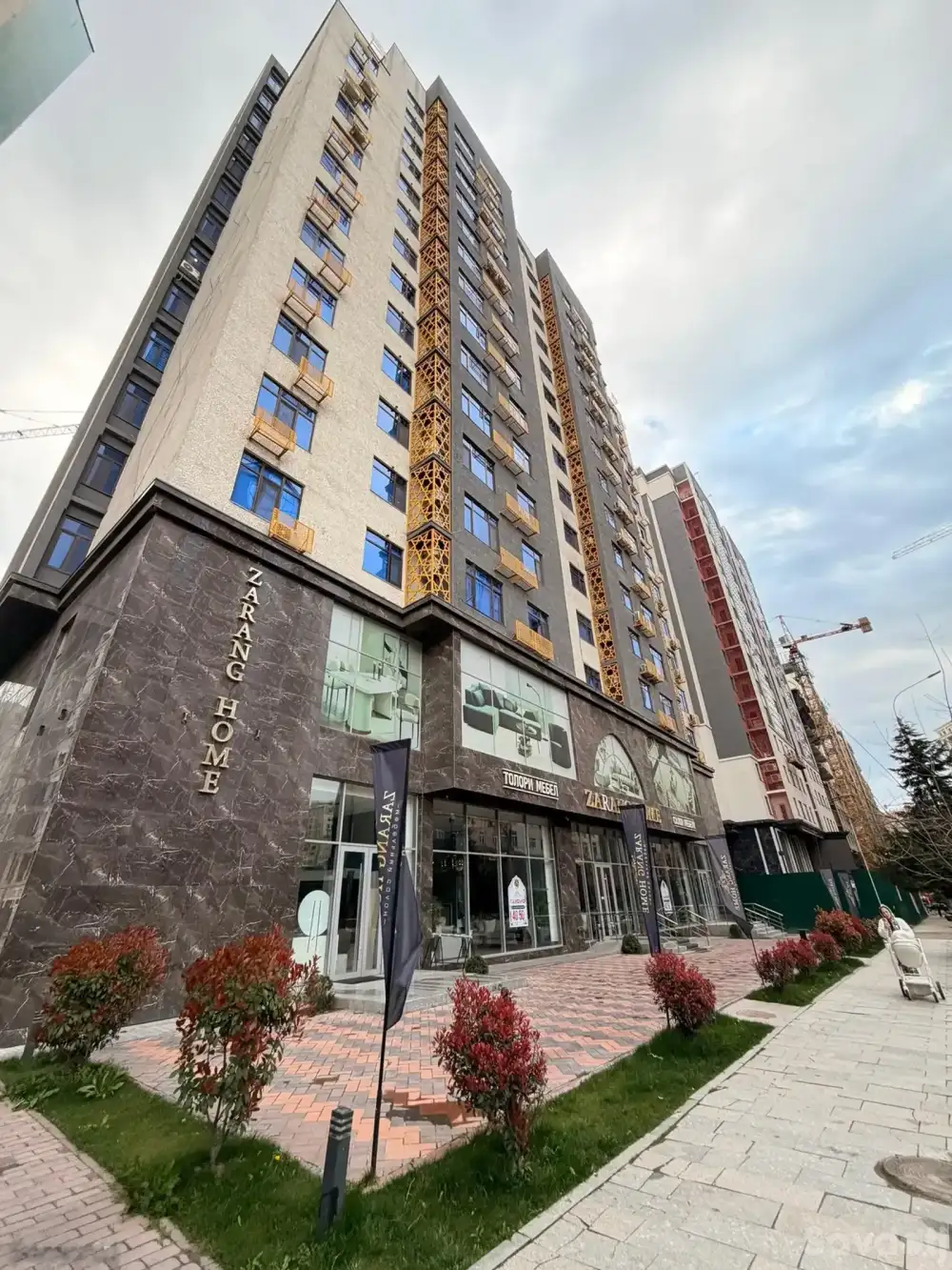 1-комн. квартира, 10 этаж, 63 м², Овир, дом Заранг