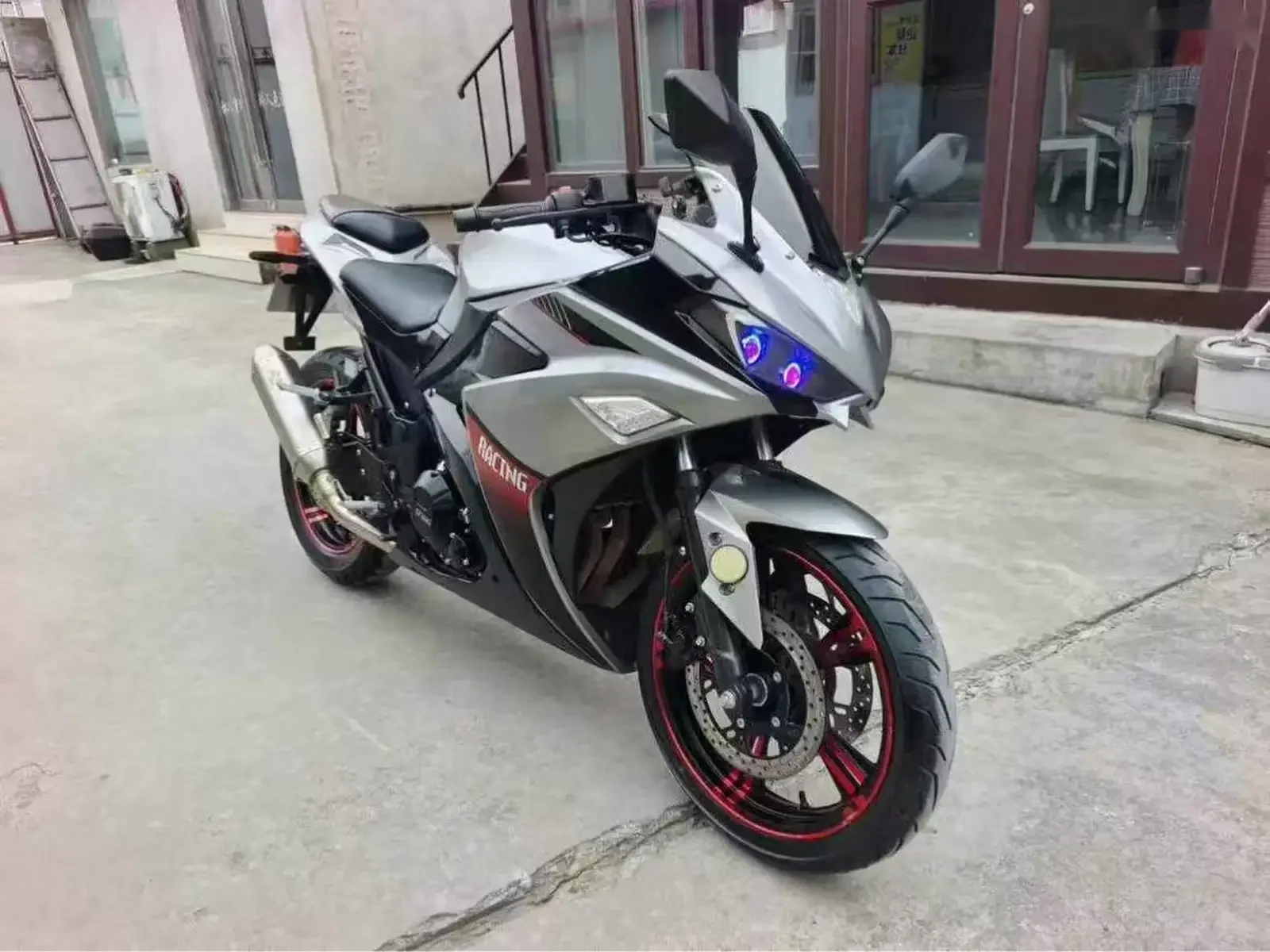 Мотоцикл Racing 400 cc v6 — фото 3