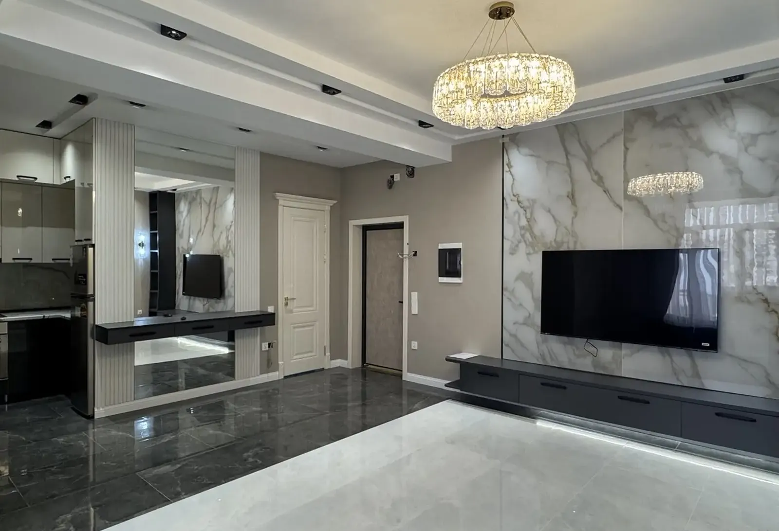 2-комн. квартира, 9 этаж, 60м², Славянский Университет, С/М Шохон
