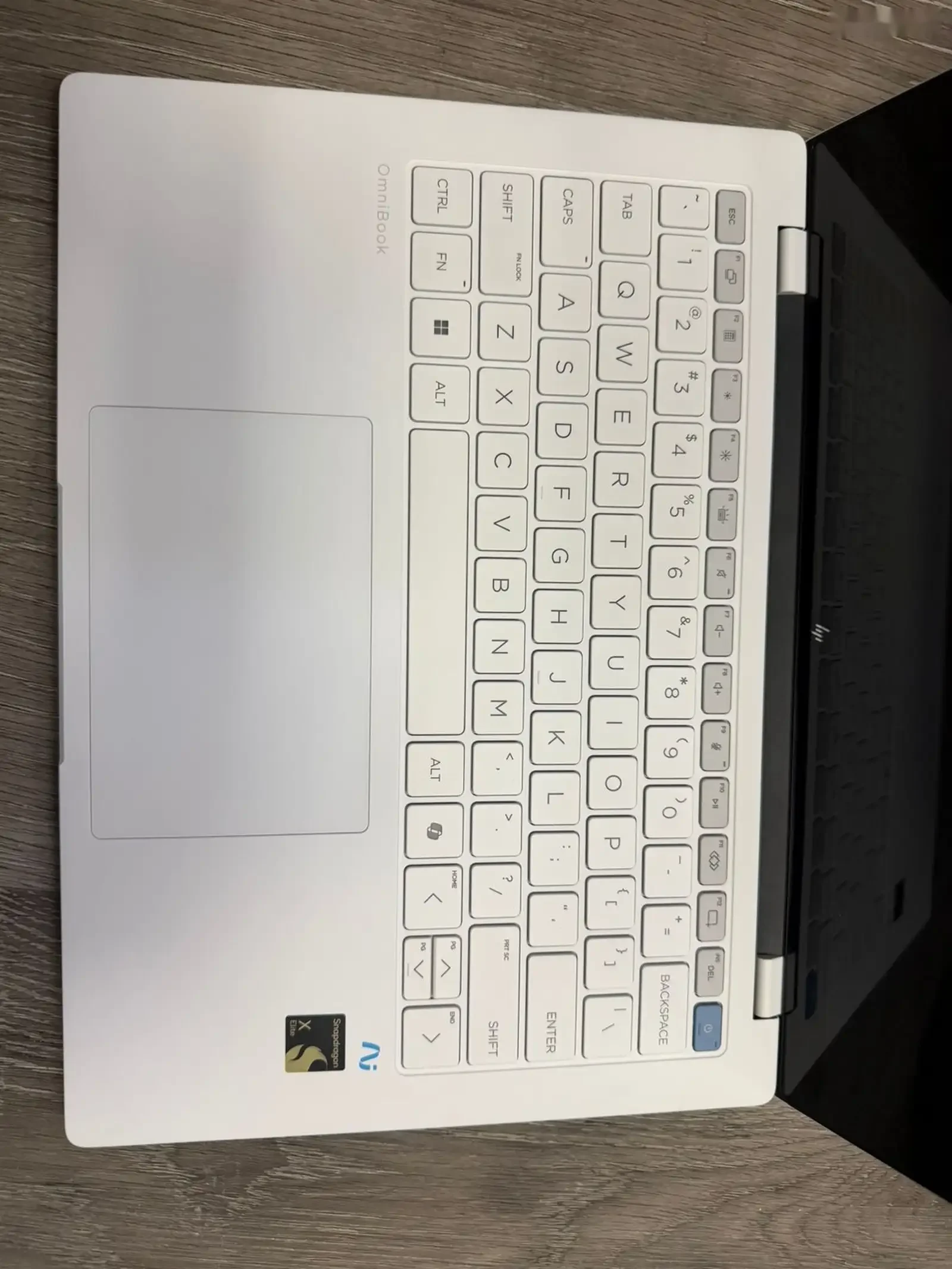 Ноутбук HP OmniBook X 14 Snapdragon X Elute 16GB 1TB SSD — фото 3