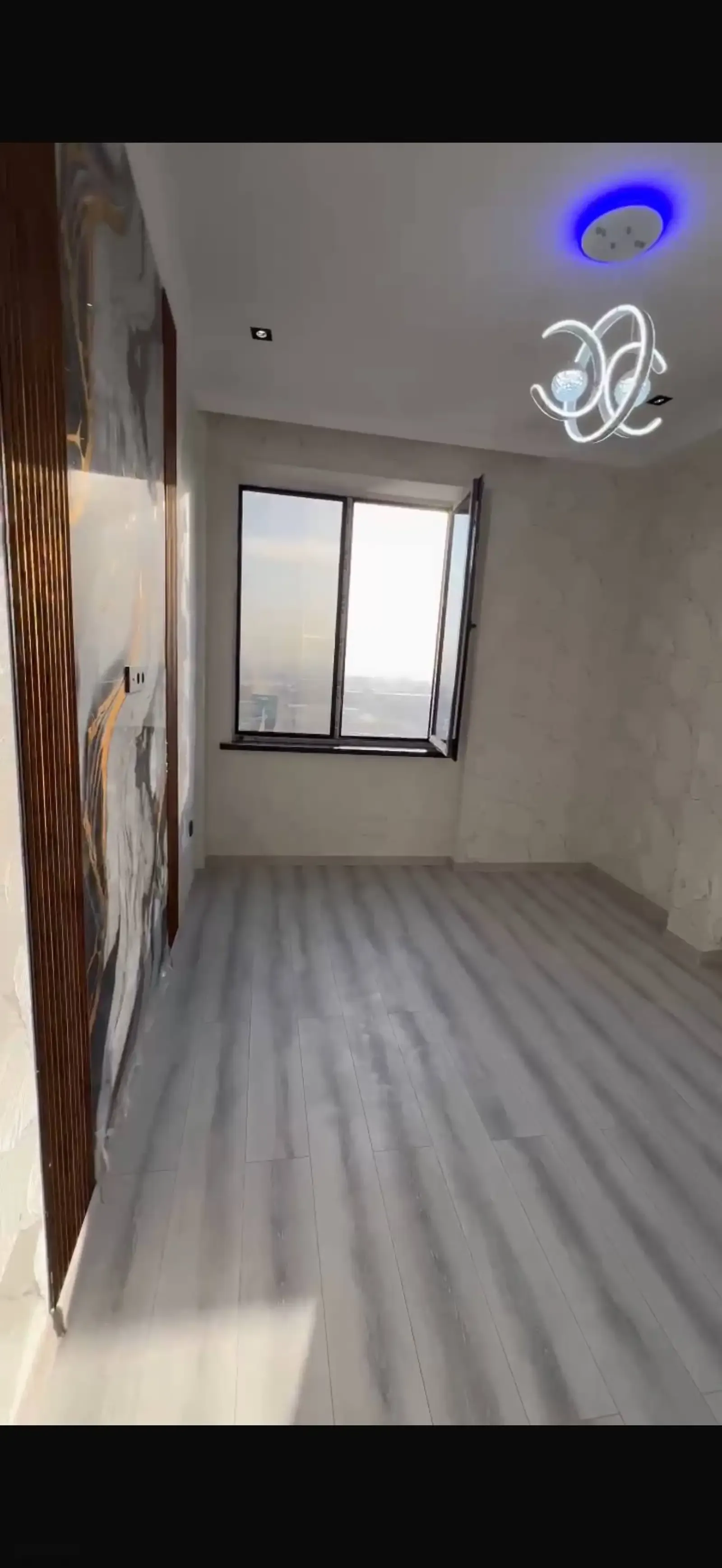 3-комн. квартира, 13 этаж, 143 м², Фирдавси