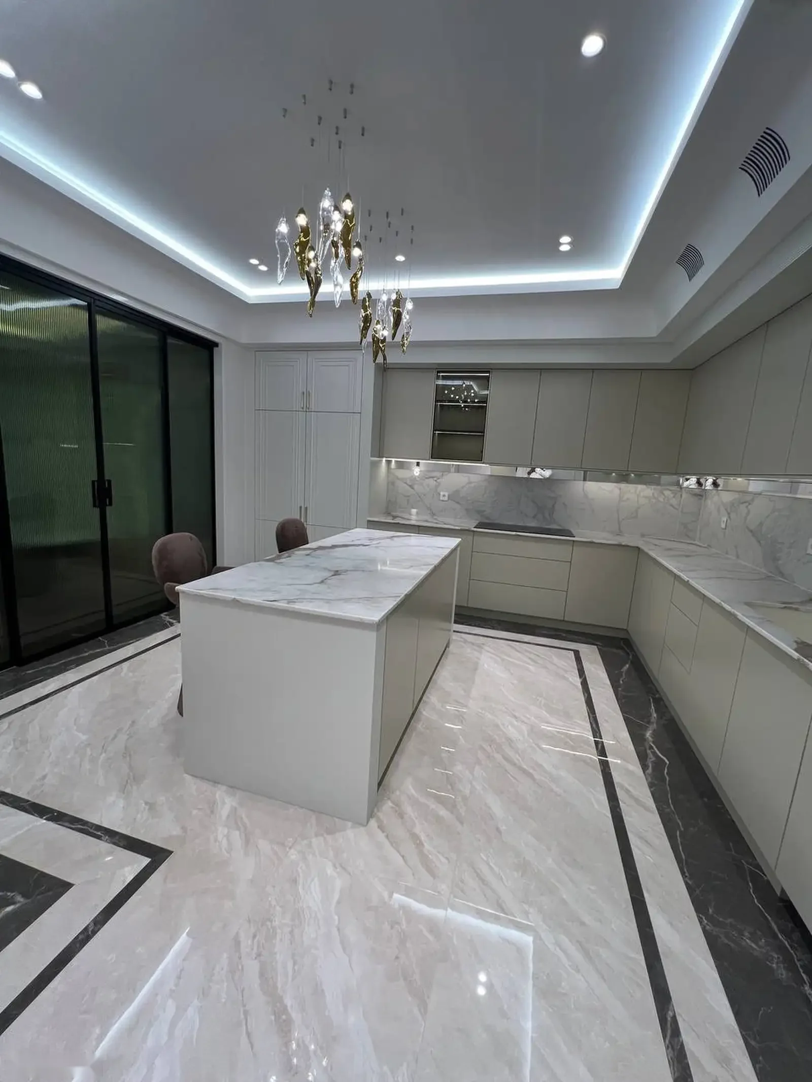 5-комн. квартира, 9 этаж, 378 м², Исмоили Сомони — фото 8