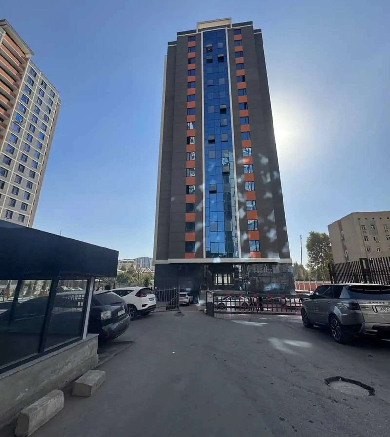3-комн. квартира, 11 этаж, 111 м², Исмоили Сомонӣ