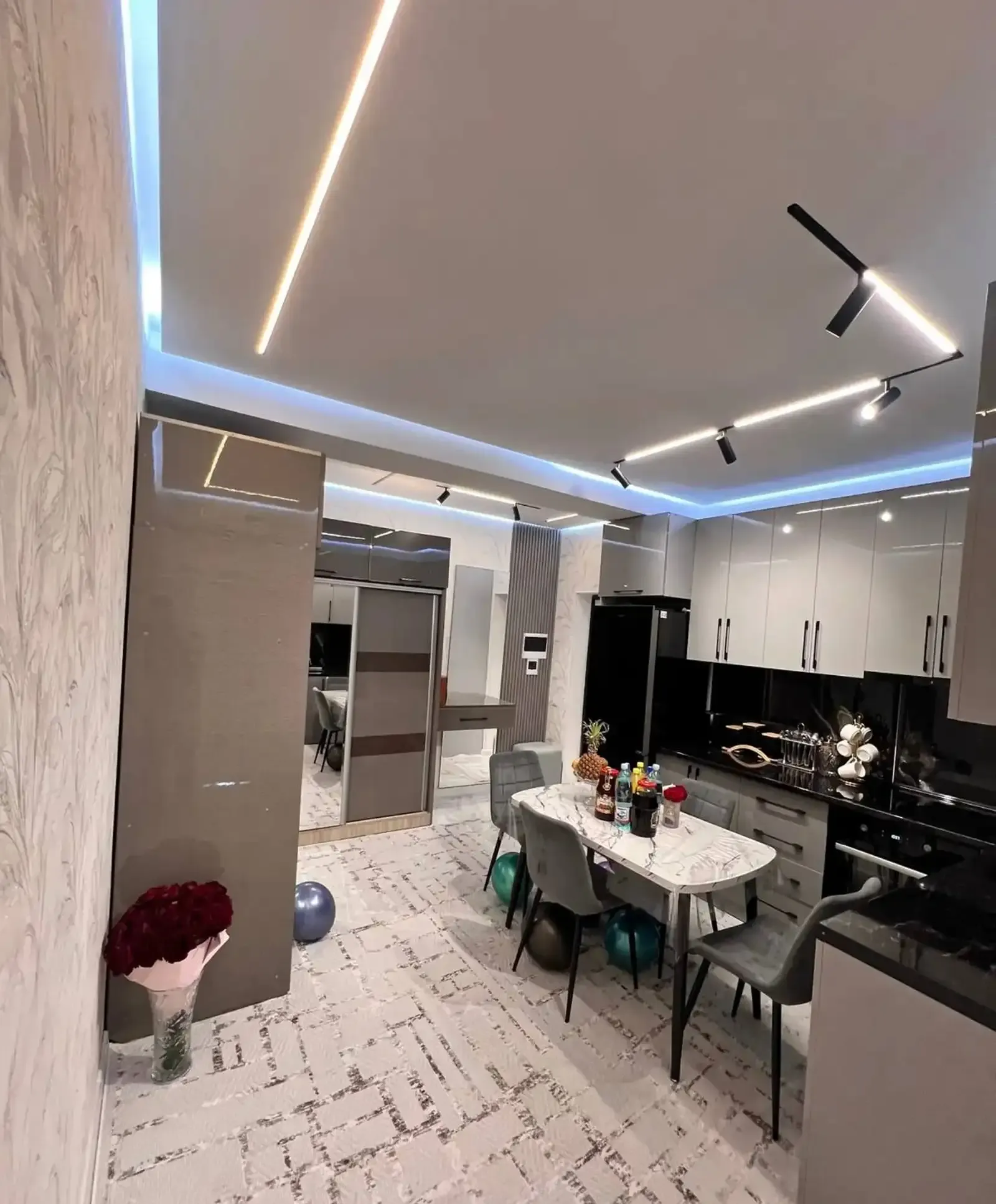 2-комн. квартира, 9 этаж, 54 м², Шохмансур