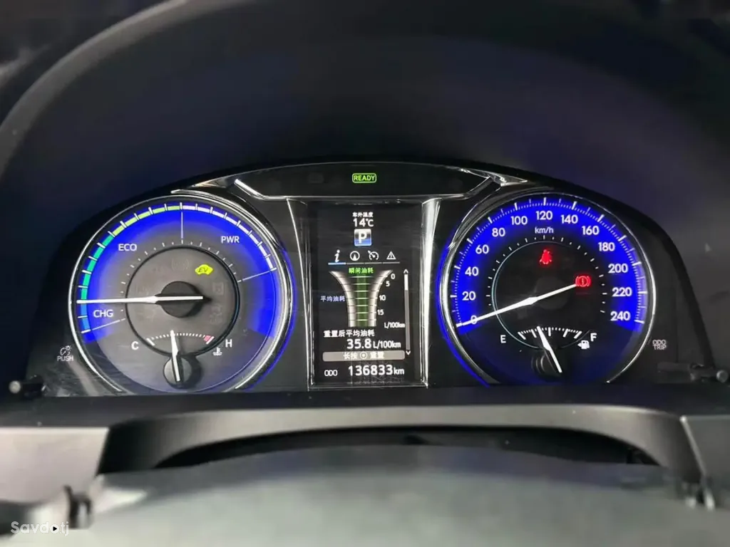 Toyota Camry, 2016