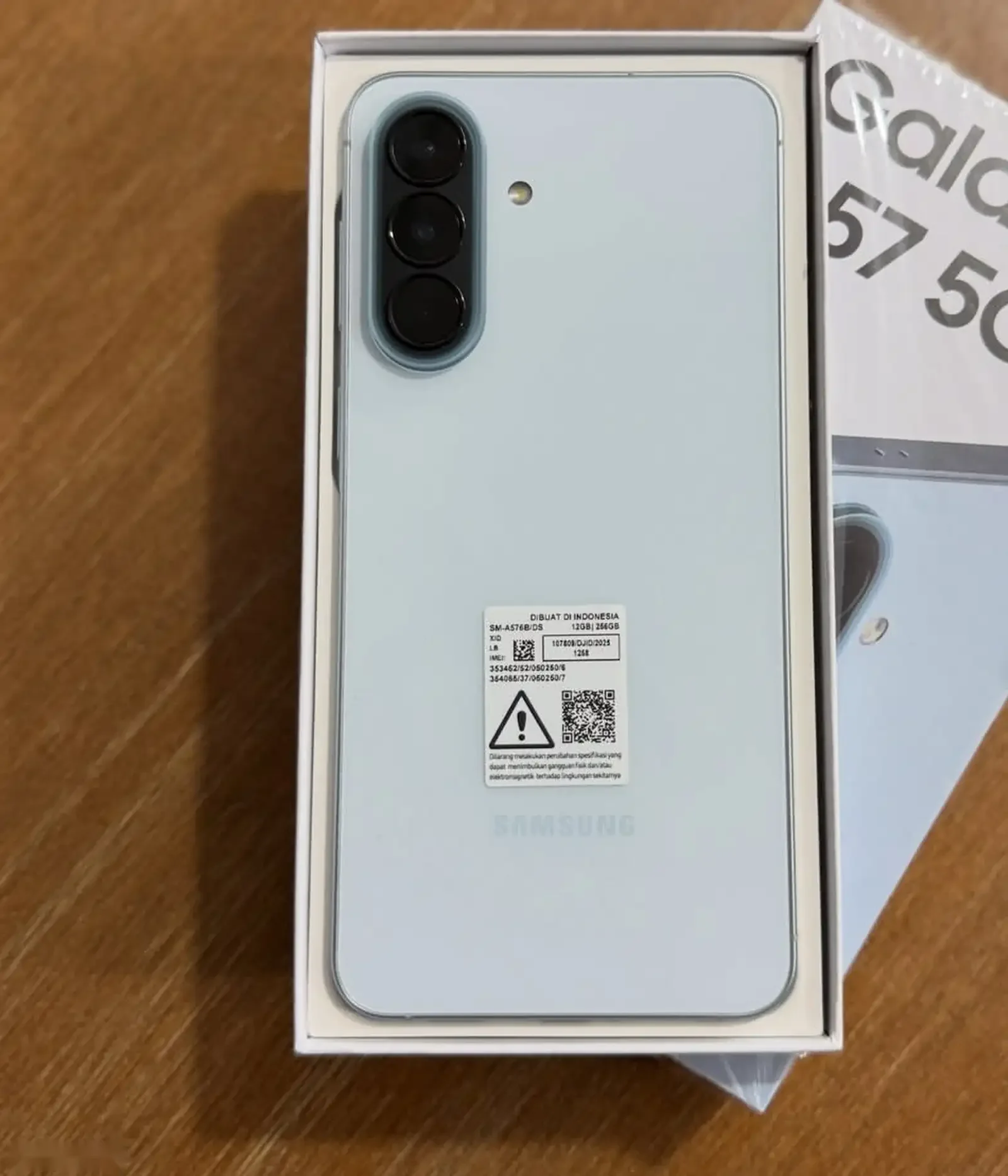 Samsung Galaxy A57 5G 8/128Gb Titanium — фото 2