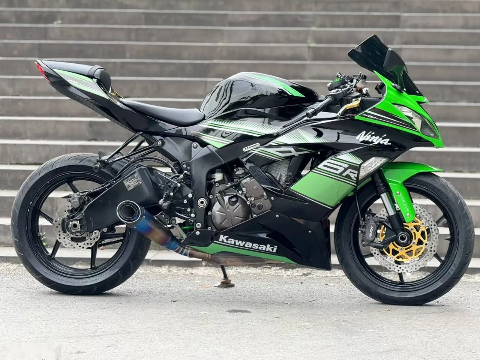 Мотоцикл Kawasaki ninja 1000 — фото 7