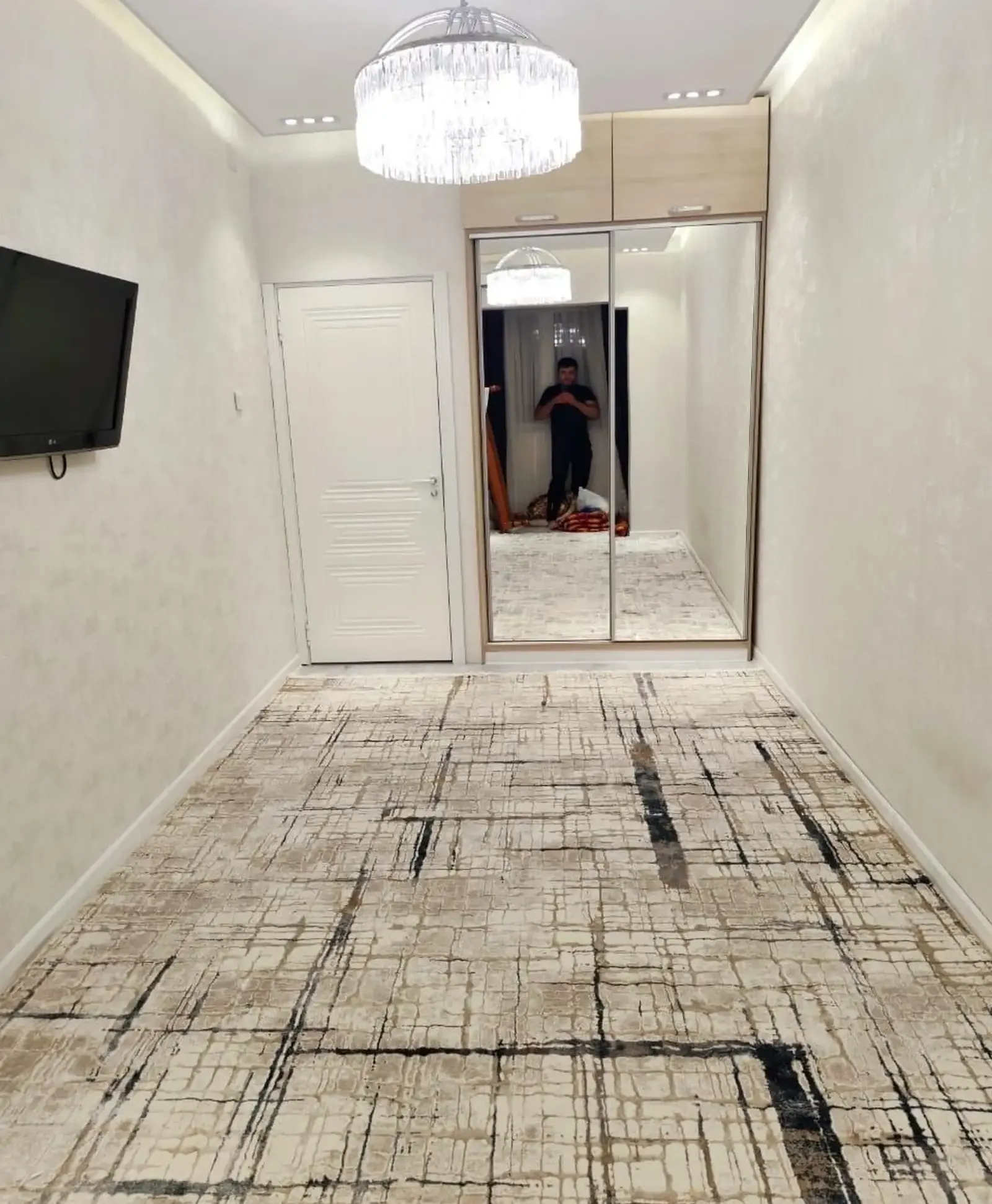 3-комн. квартира, 3 этаж, 100 м², Фирдавси 64мкр
