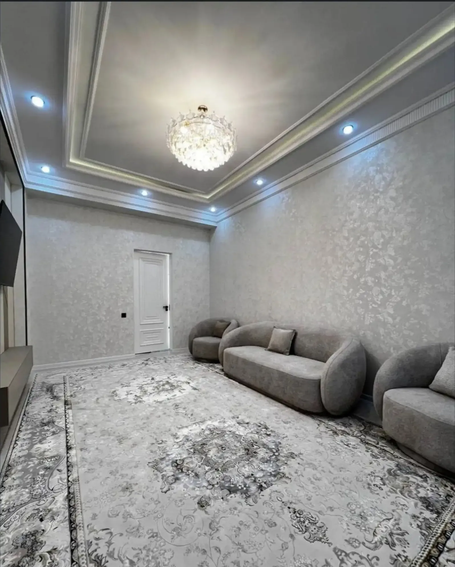3-комн. квартира, 2 этаж, 104 м², И Сомони