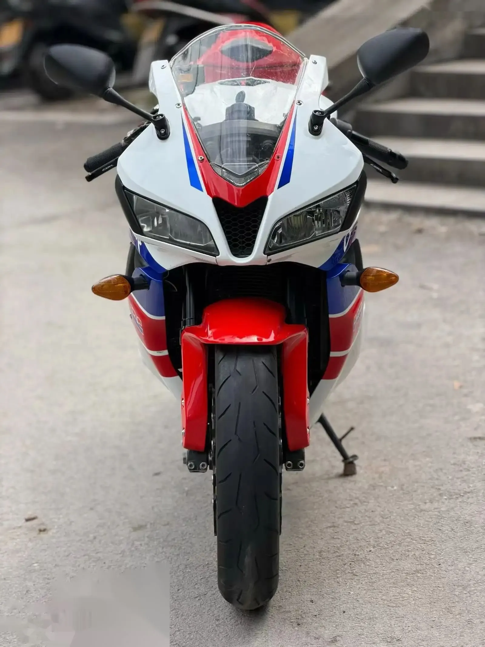 Мотоцикл Honda cbr