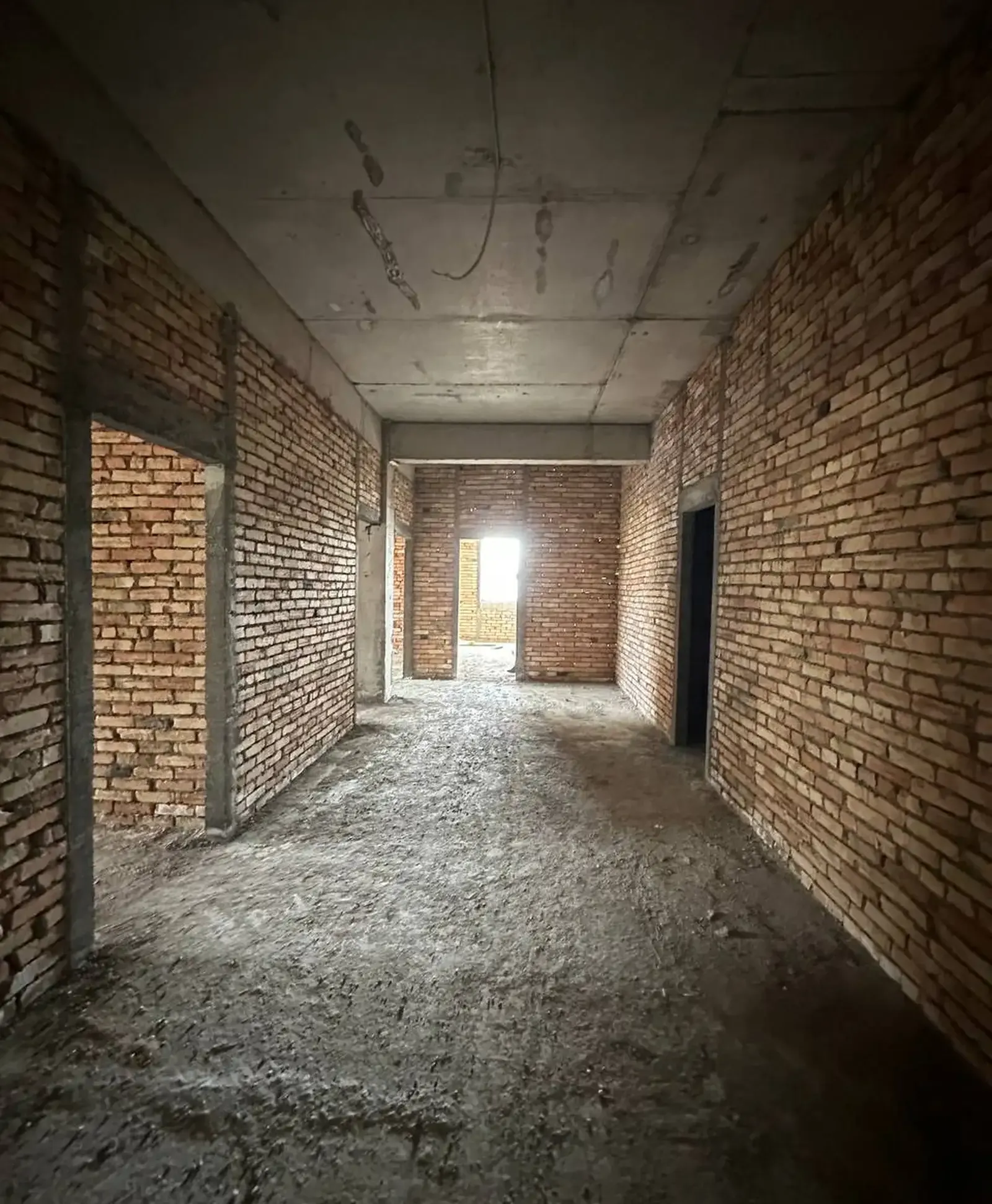 3-комн. квартира, 8 этаж, 156 м², И.Сомони