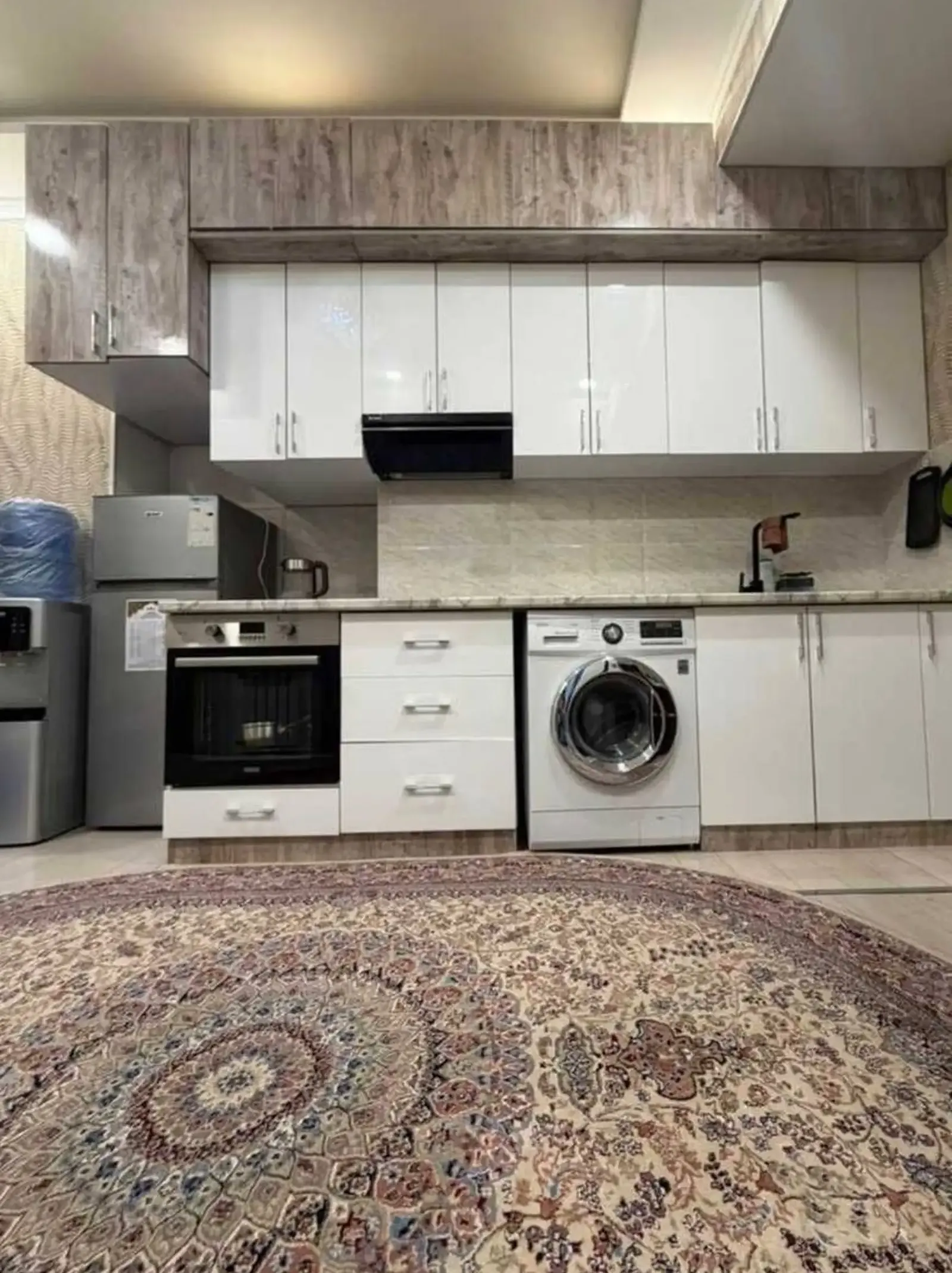 2-комн. квартира, 11 этаж, 60 м², Шохмансур