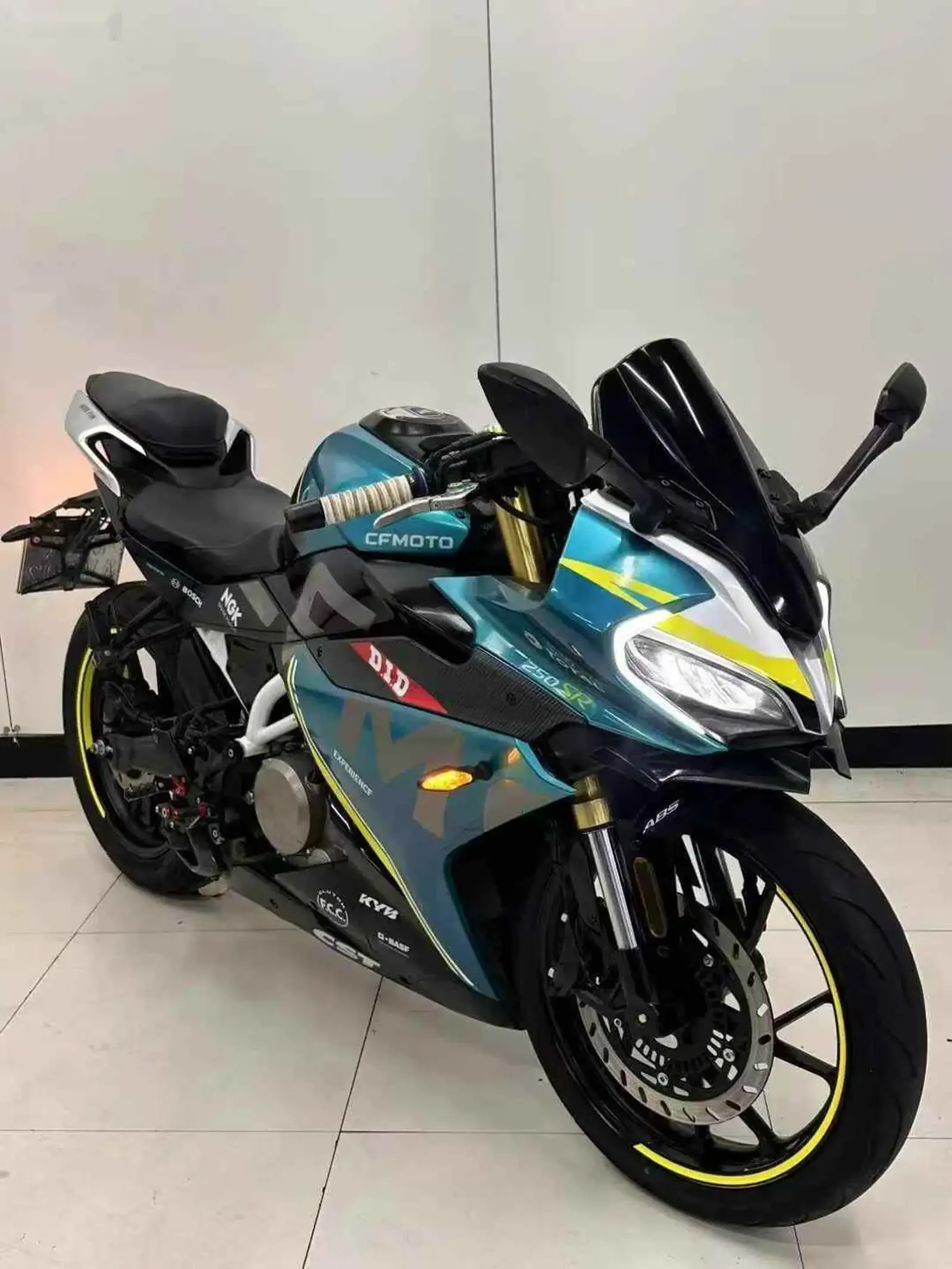 Мотоцикл CFmoto SR250 на заказ — фото 4