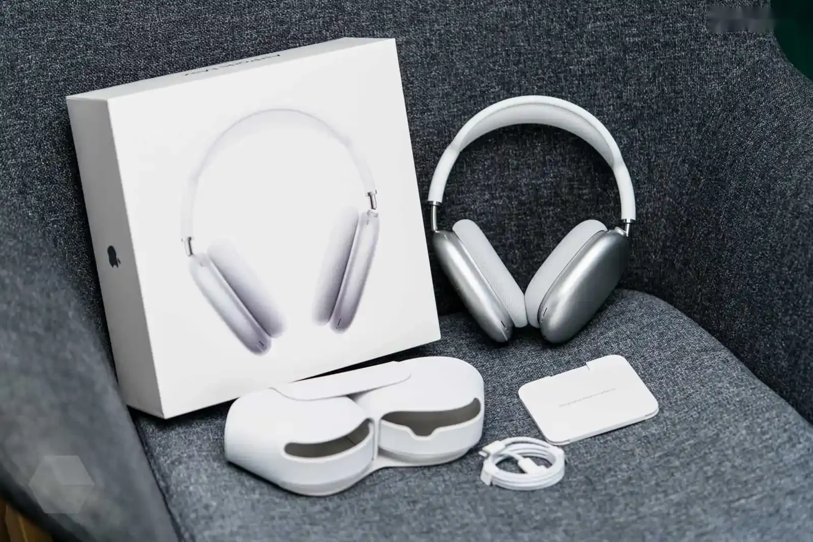 Наушники Apple AirPods Max — фото 2