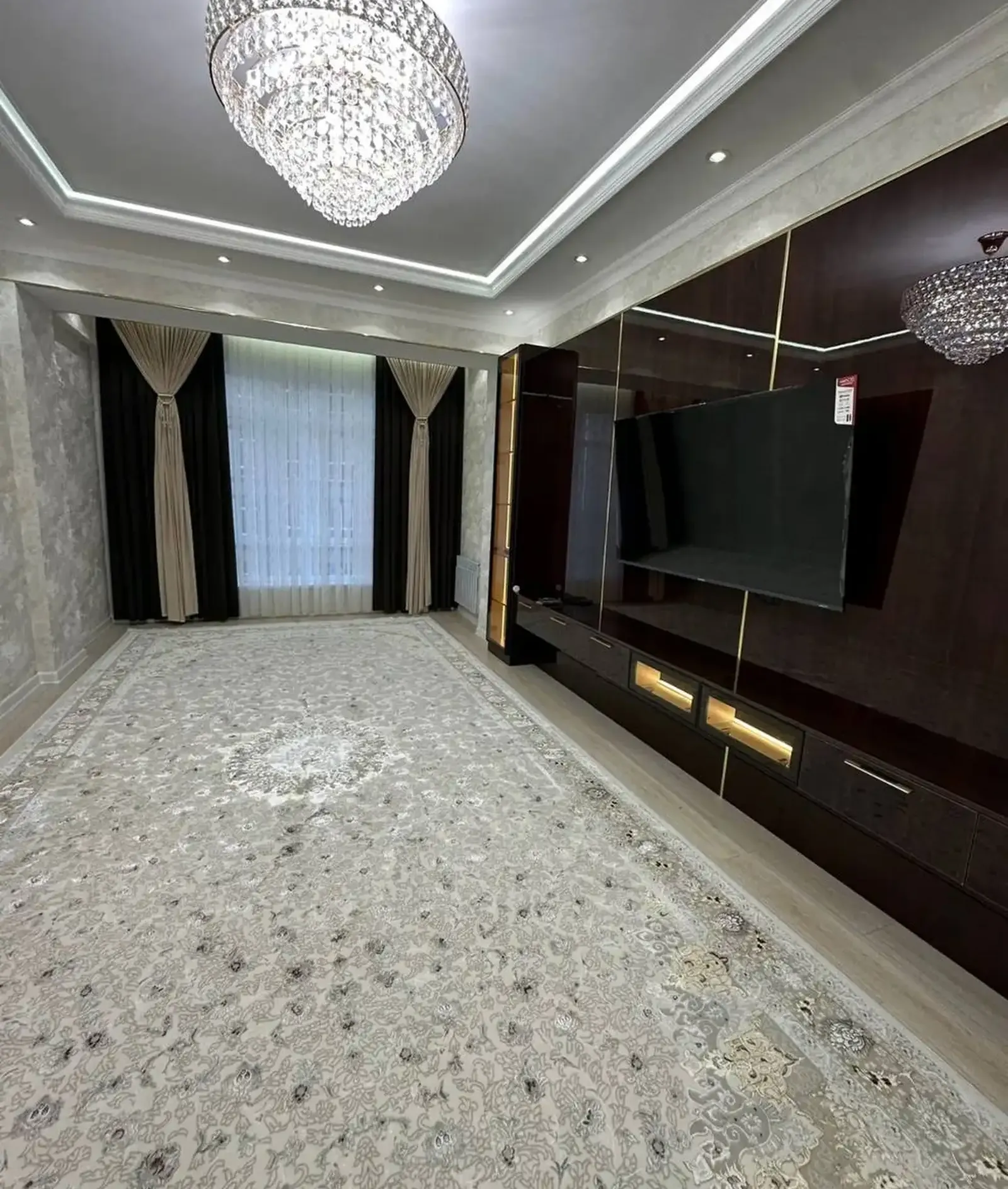 3-комн. квартира, 5 этаж, 92 м², Сино 104мкр конечка маршрут 37