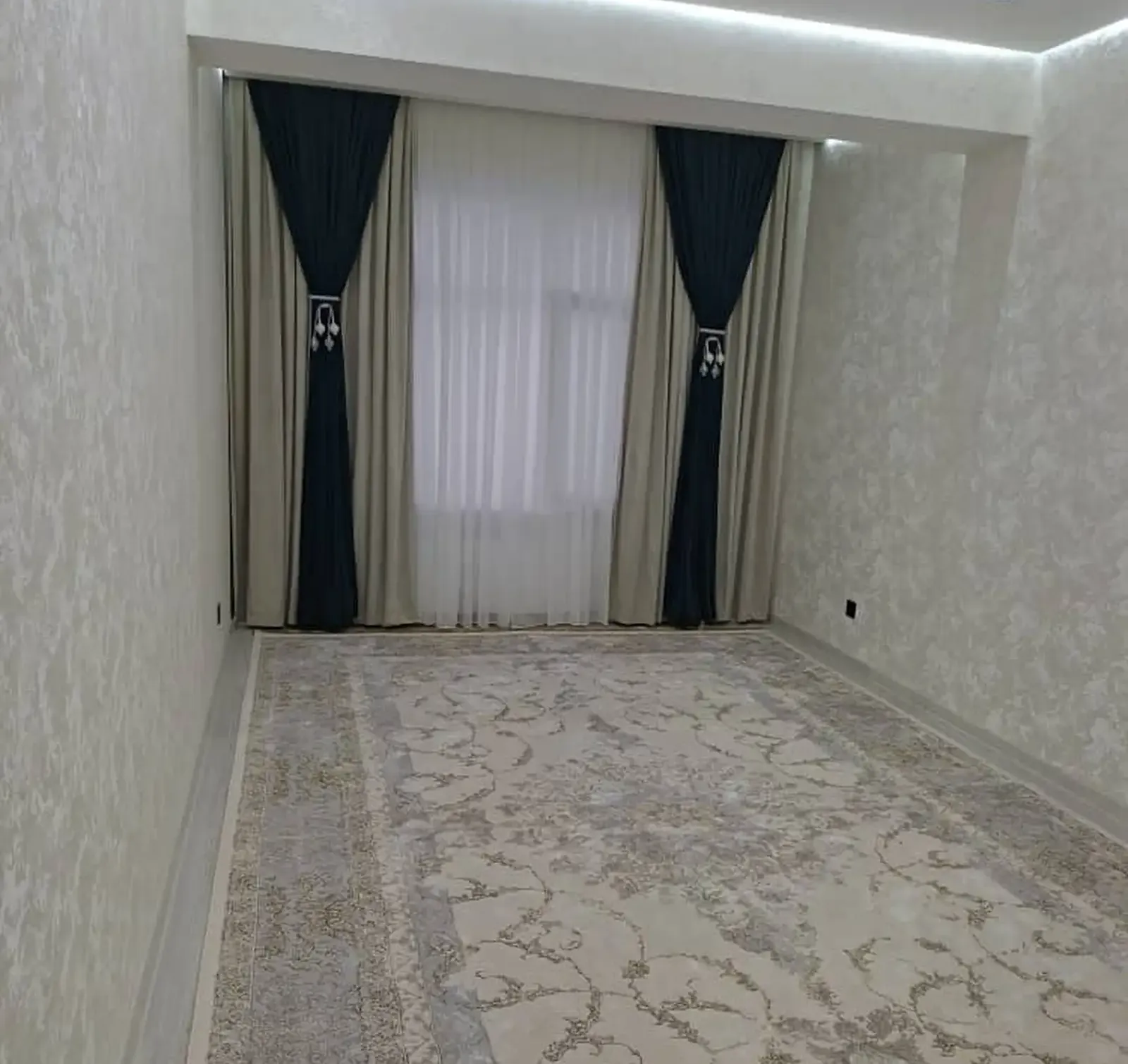 2-комн. квартира, 4 этаж, 65 м², Фирдавси
