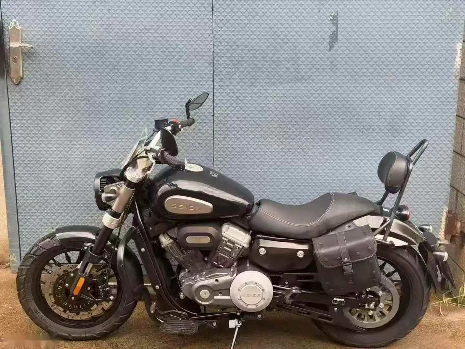 Мотоцикл Harley-Davidson — фото 2