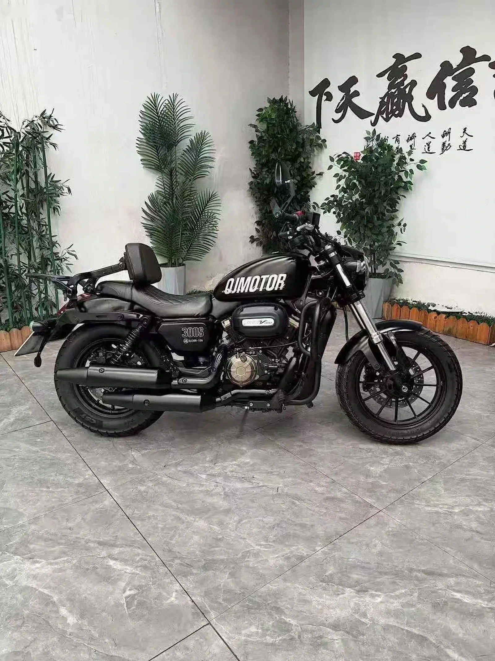 Мотоцикл Harley-Davidson — фото 2