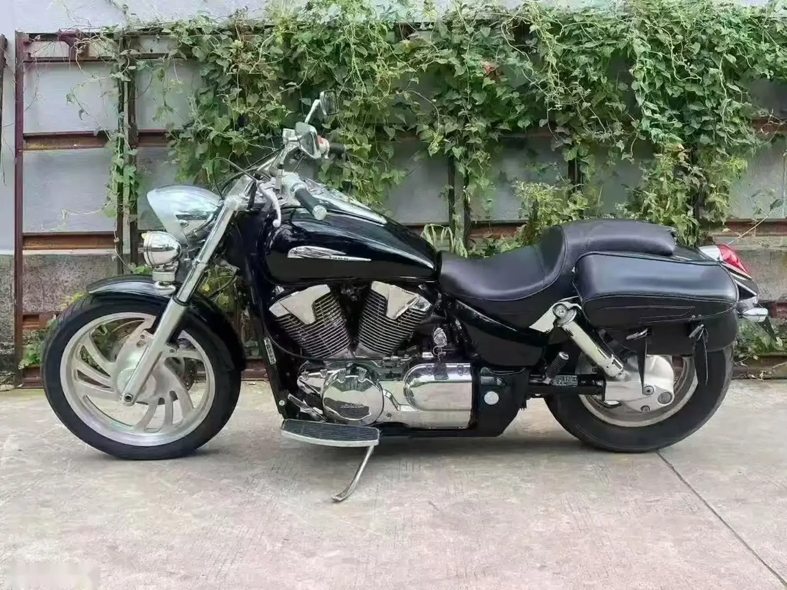 Мотоцикл Harley Davidson — фото 3