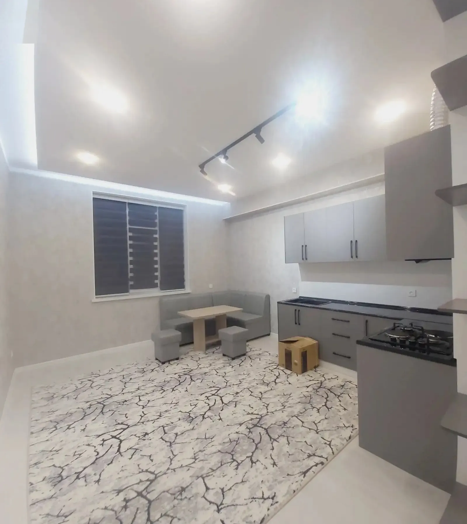 2-комн. квартира, 4 этаж, 76м², 18 мкр
