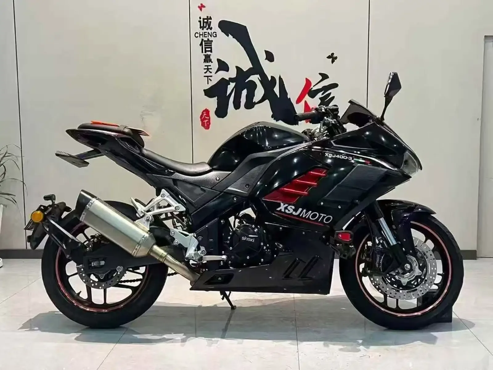 Мотоцикл Ducati — фото 4