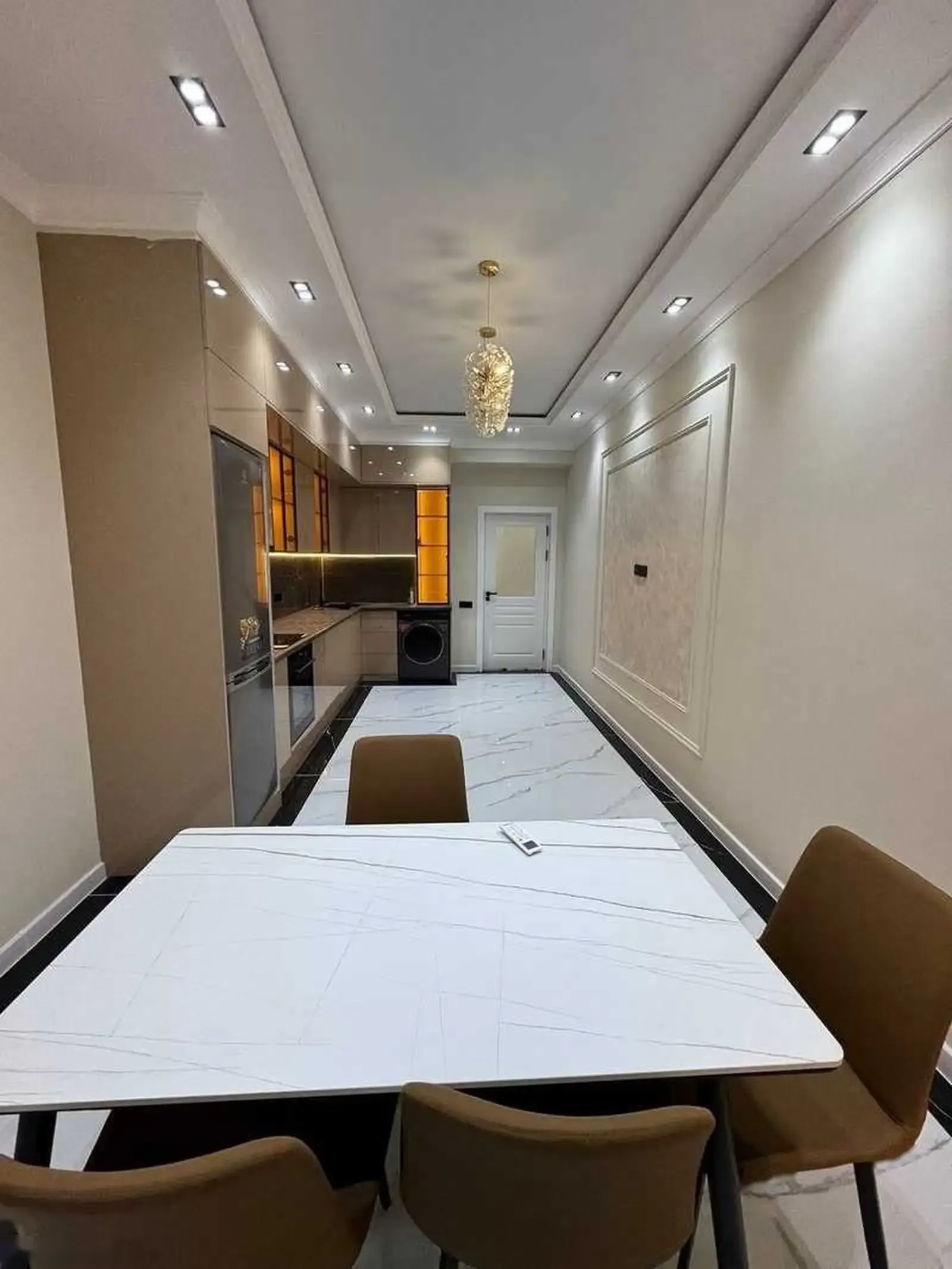 2-комн. квартира, 4 этаж, 105 м², И. Сомони