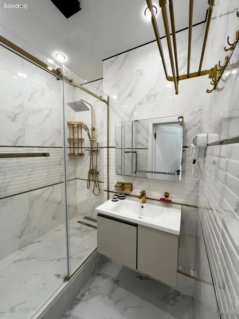 2-комн. квартира, 18 этаж, 85м², сино