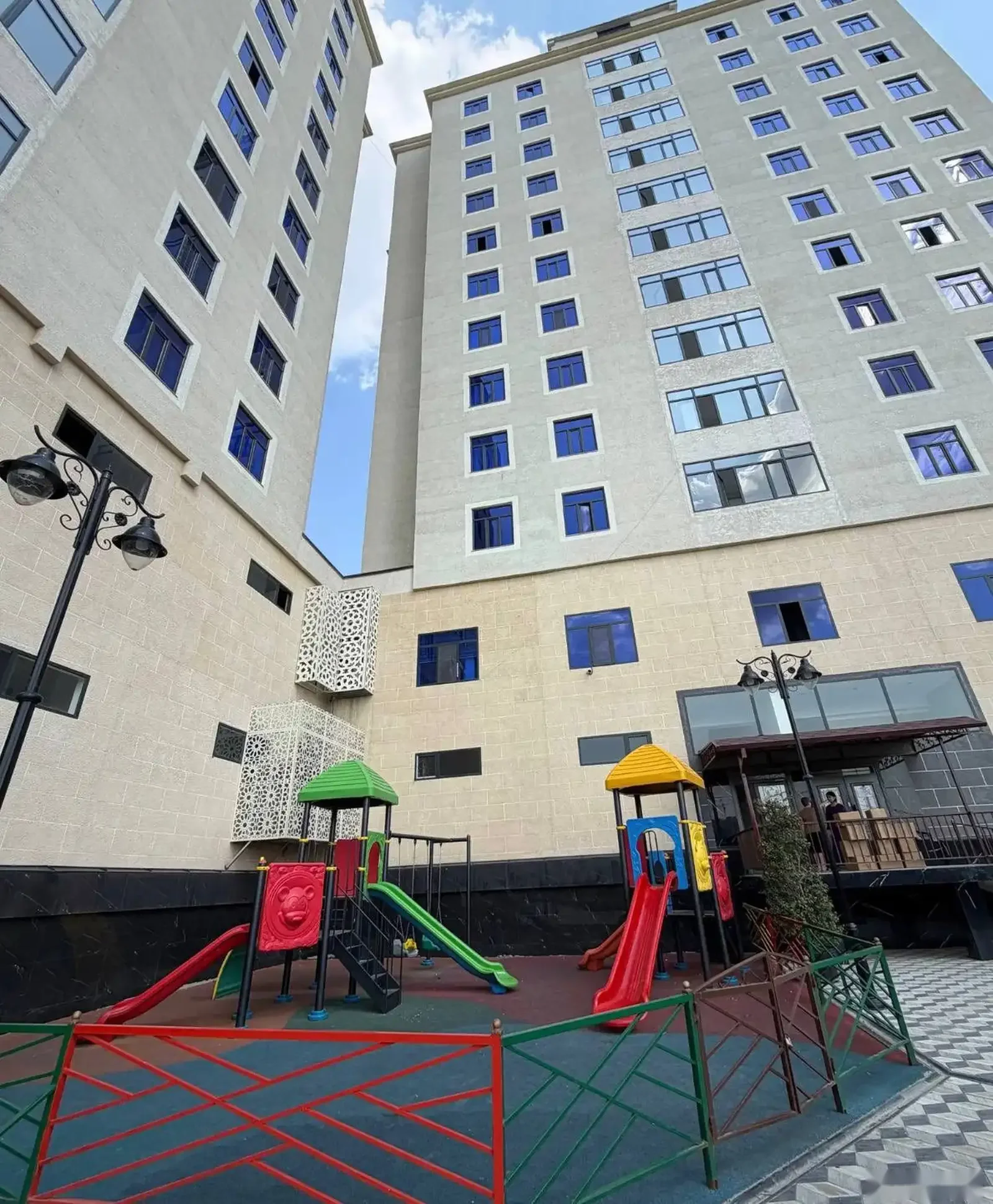 3-комн. квартира, 11 этаж, 93 м², Сино — фото 3