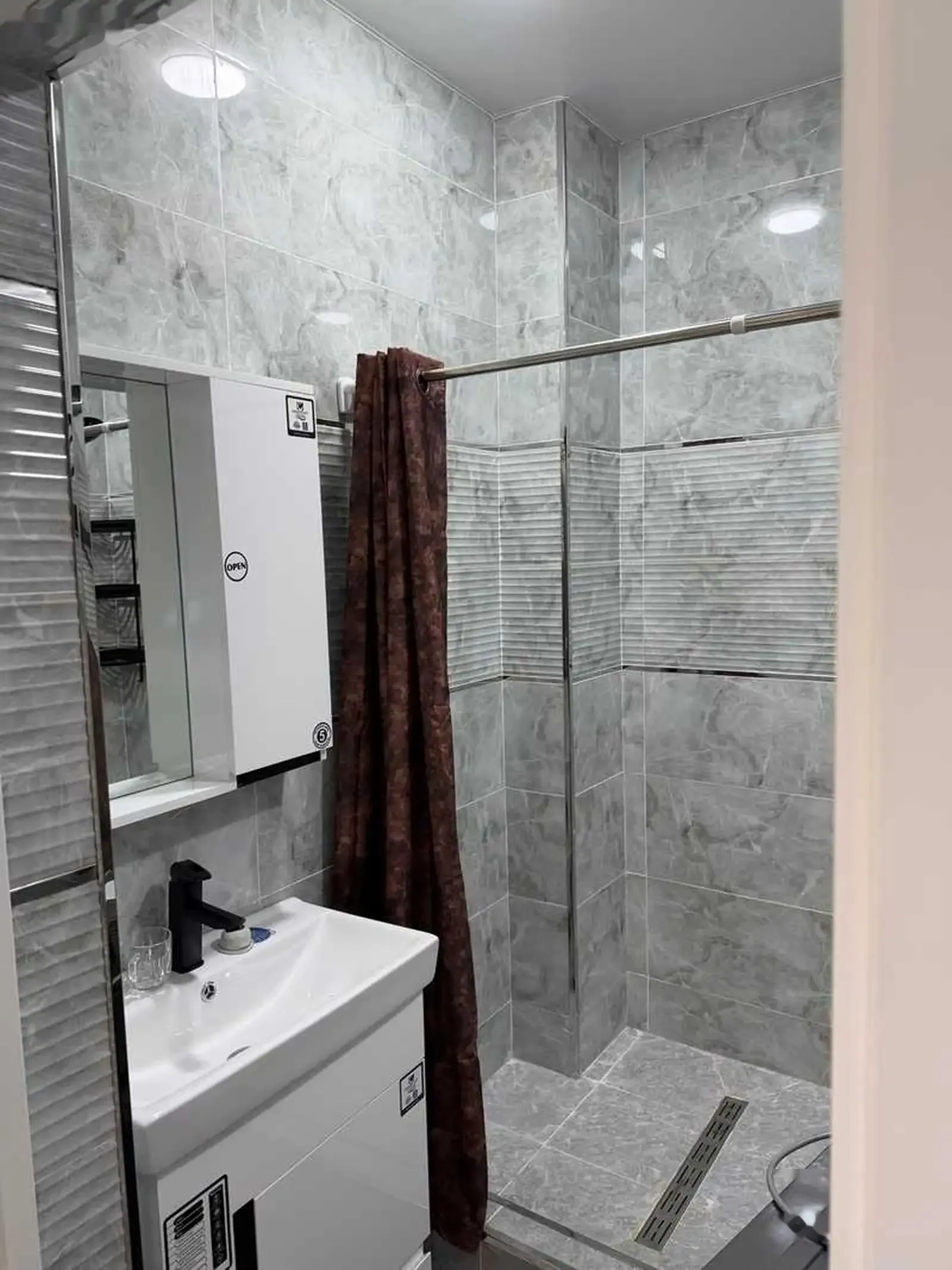 2-комн. квартира, 11 этаж, 75м², Овир