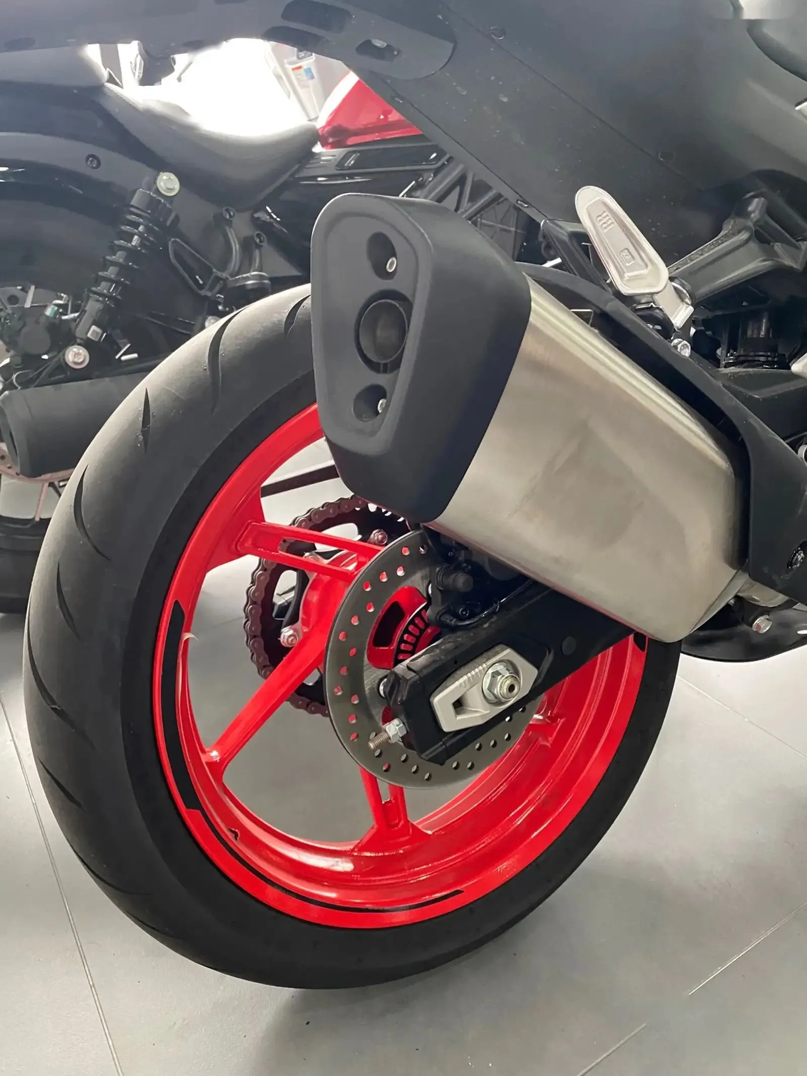 Мотоцикл CFMOTO 450 RR