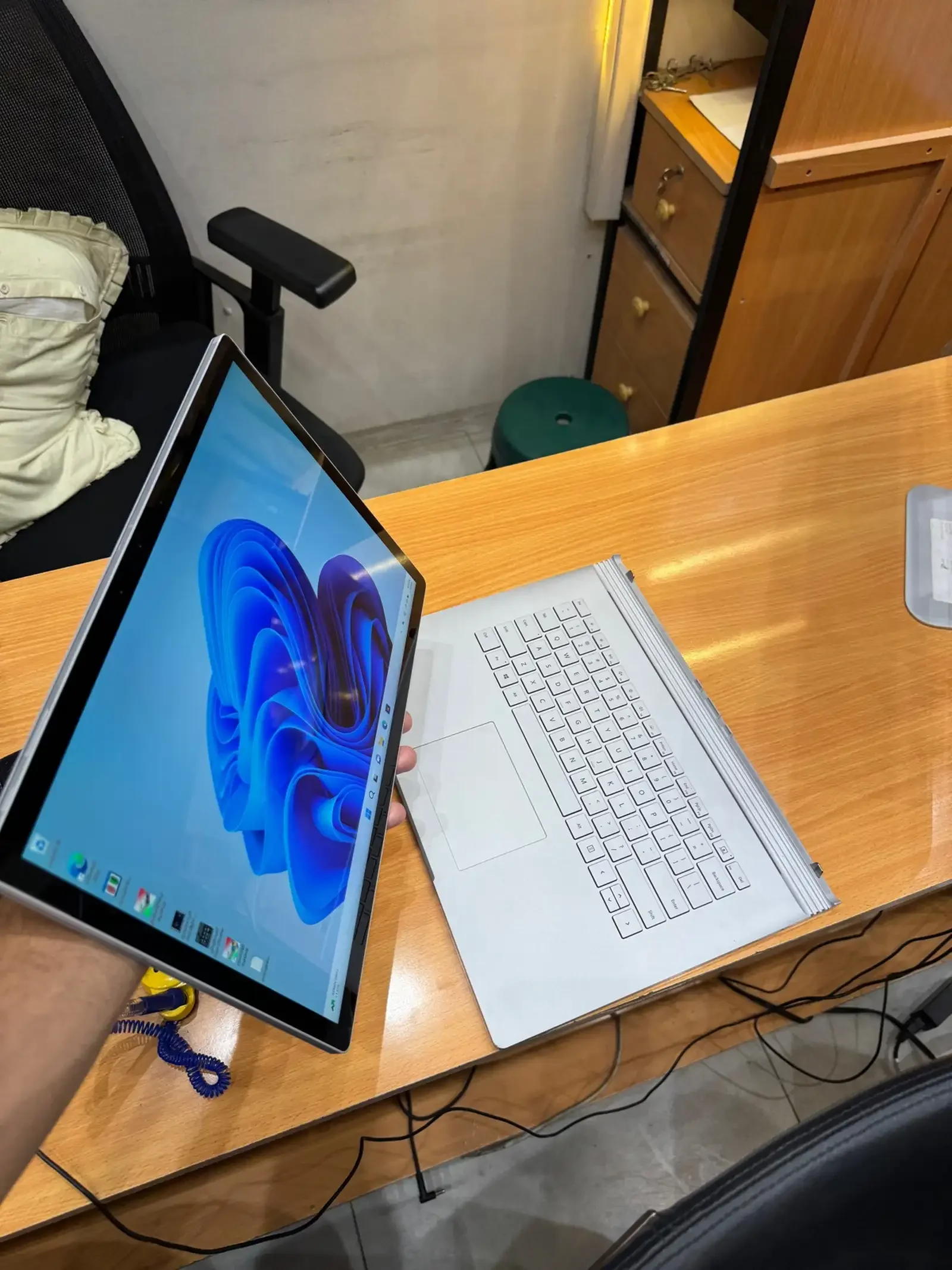 Ноутбук Surface Book 2 i7 — фото 2