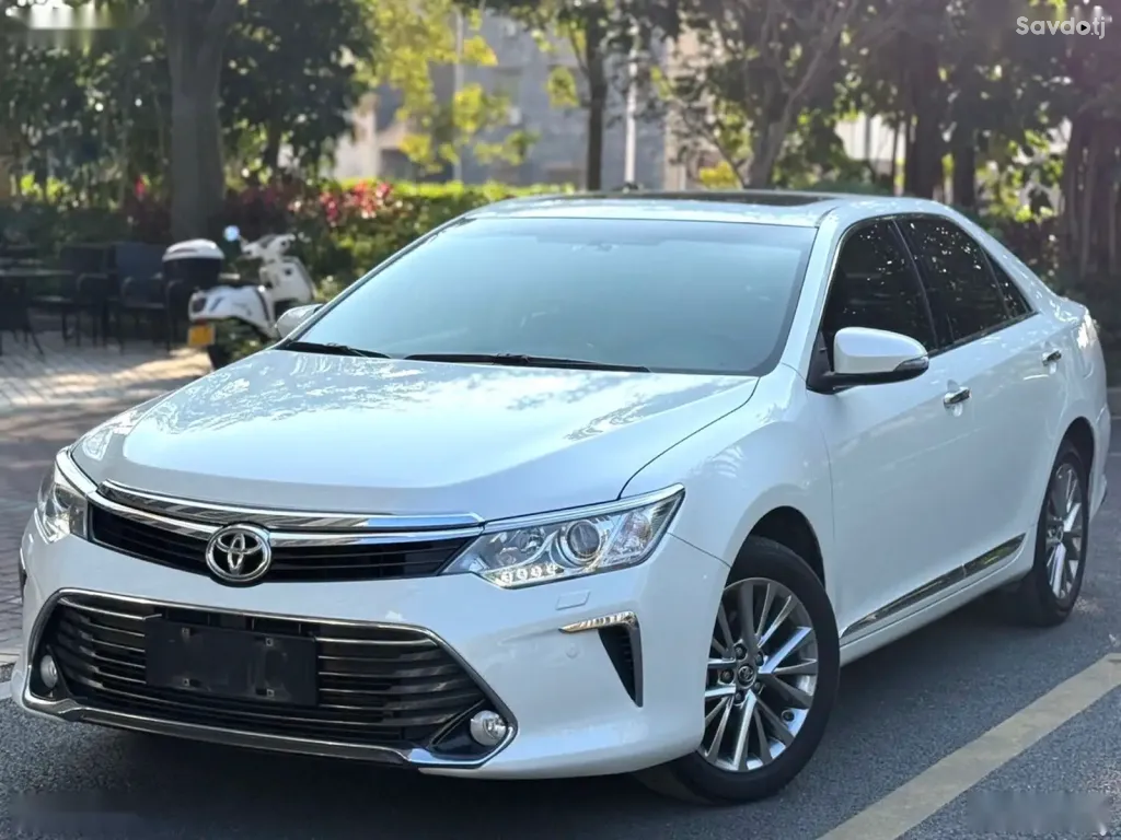 Toyota Camry, 2016