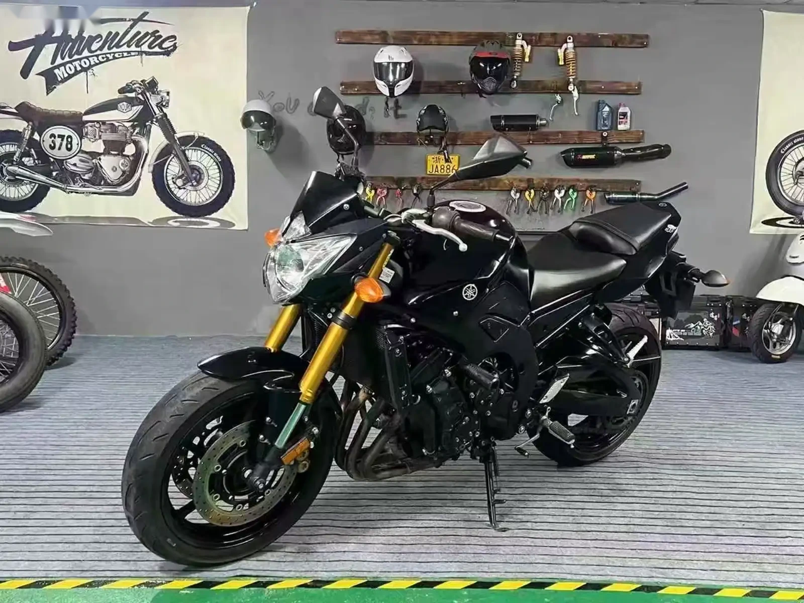 Мотоцикл Kawasaki FZ-8N — фото 2