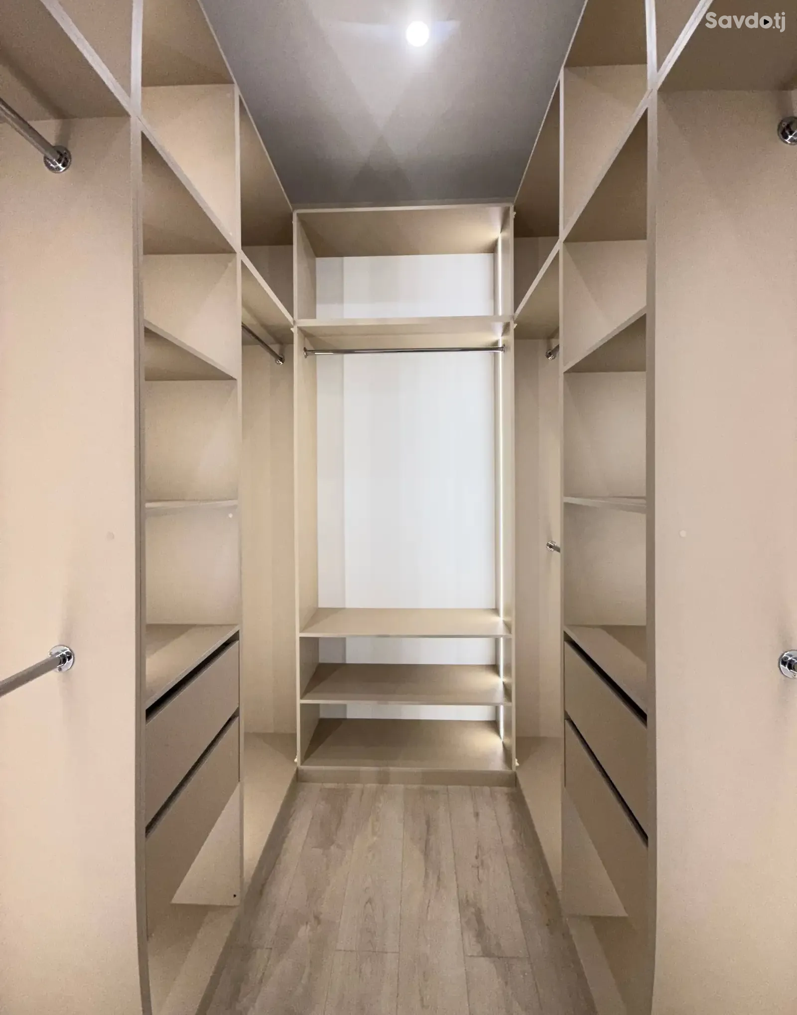 4-комн. квартира, 3 этаж, 215 м², И.Сомони