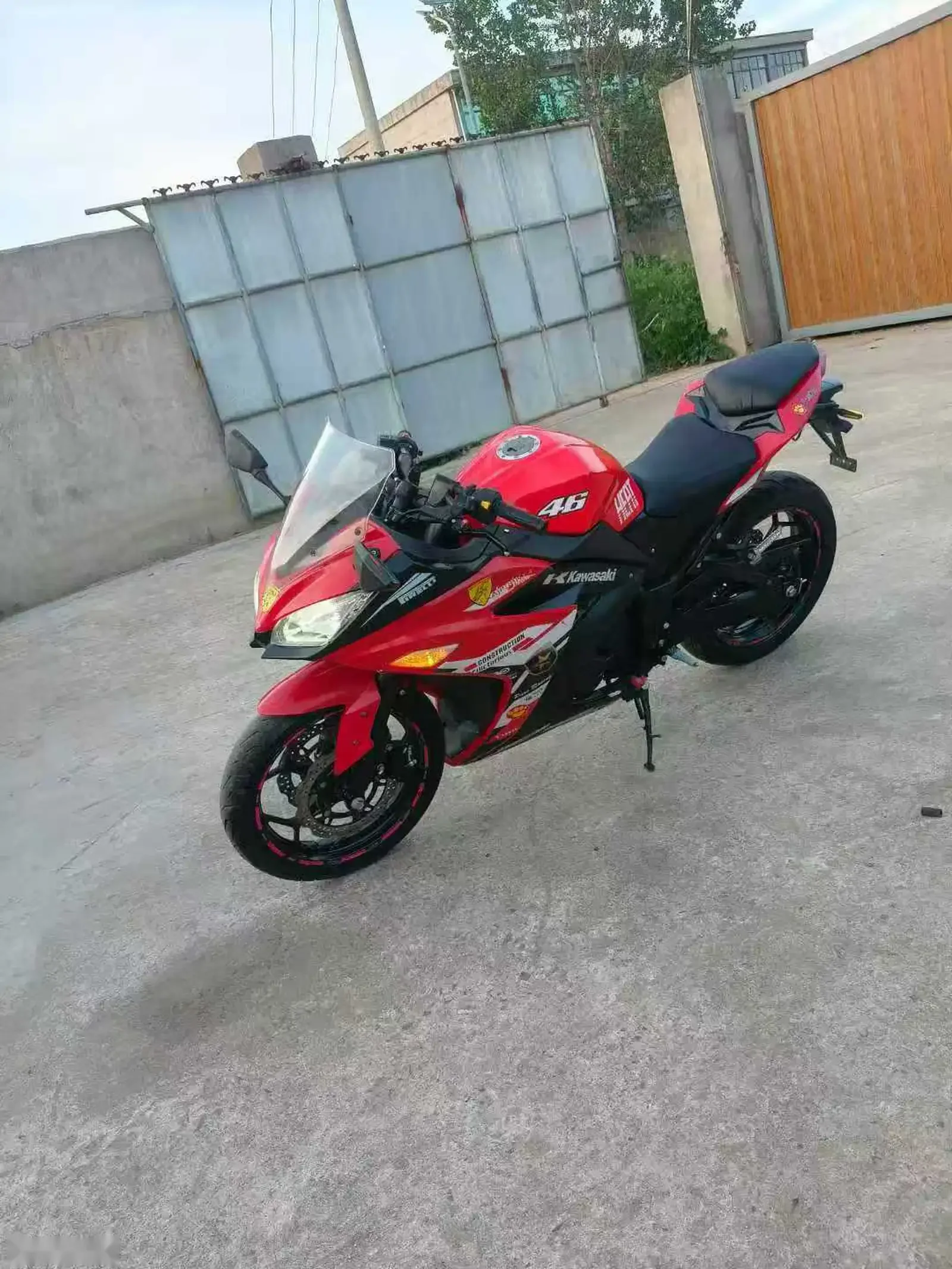 Мотоцикл Kawasaki 200 cc — фото 2