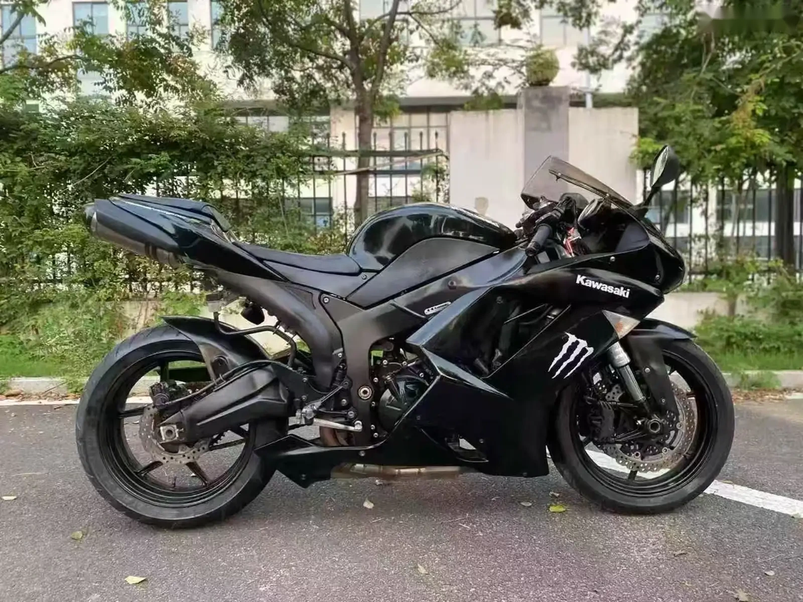 Мотоцикл Kawasaki — фото 3