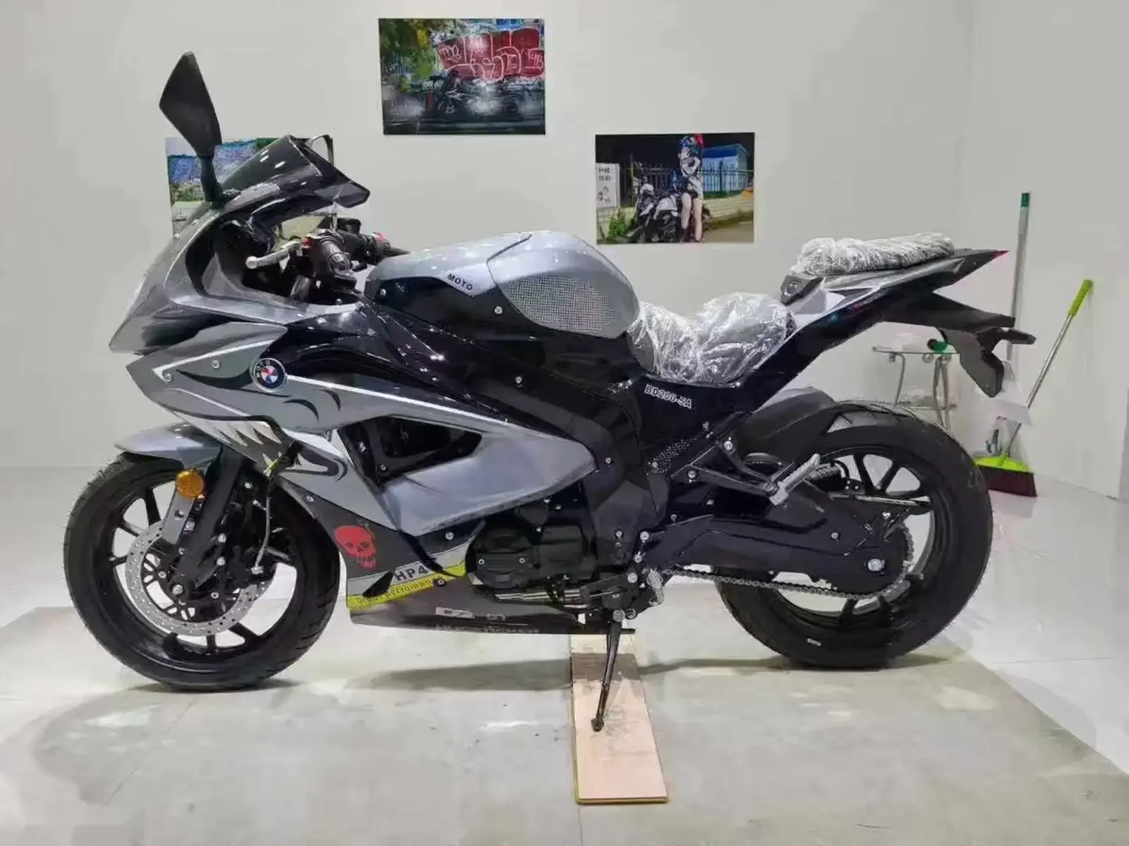Мотоцикл BMW 250RR — фото 2