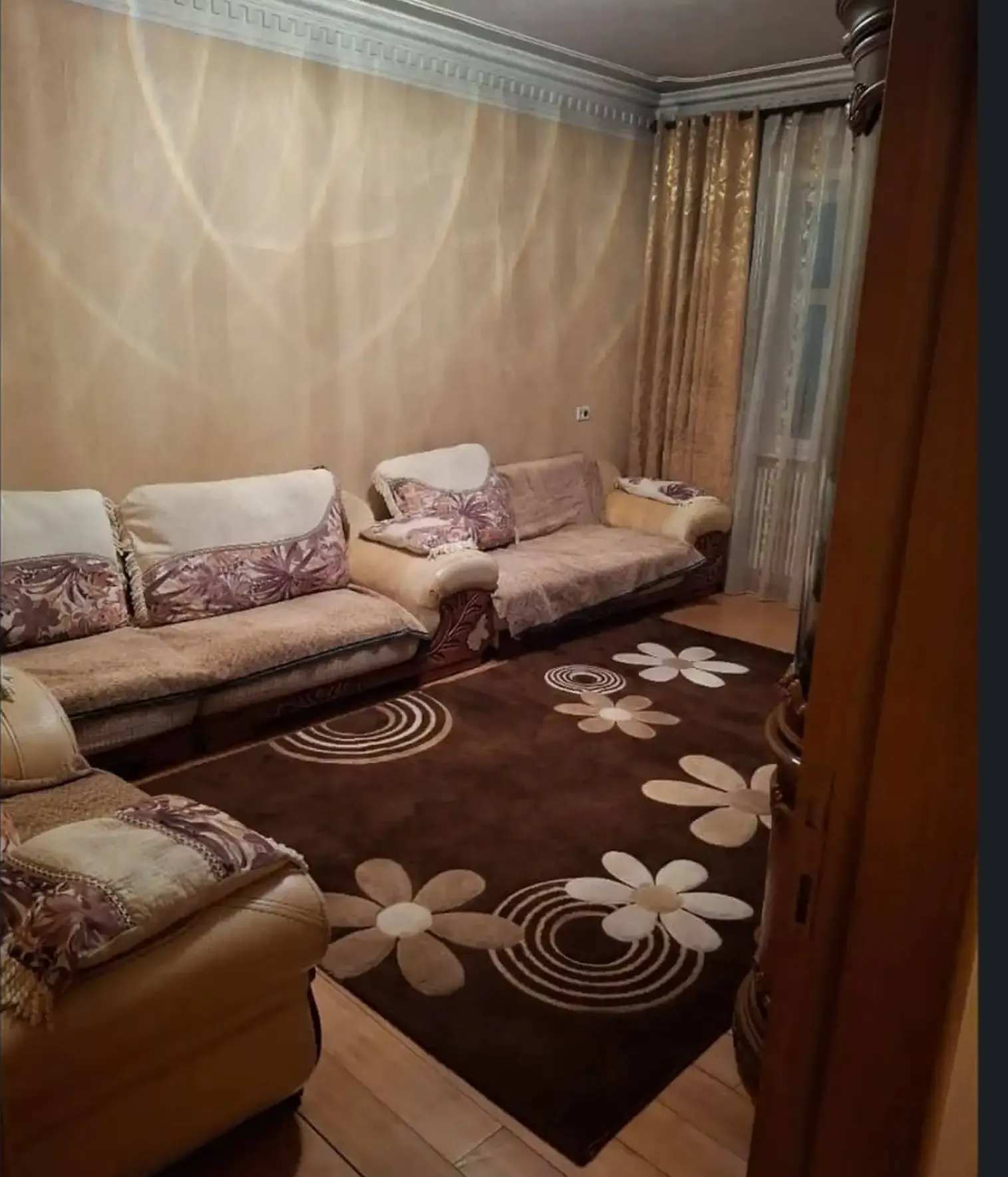 4-комн. квартира, 4 этаж, 60м², Сино