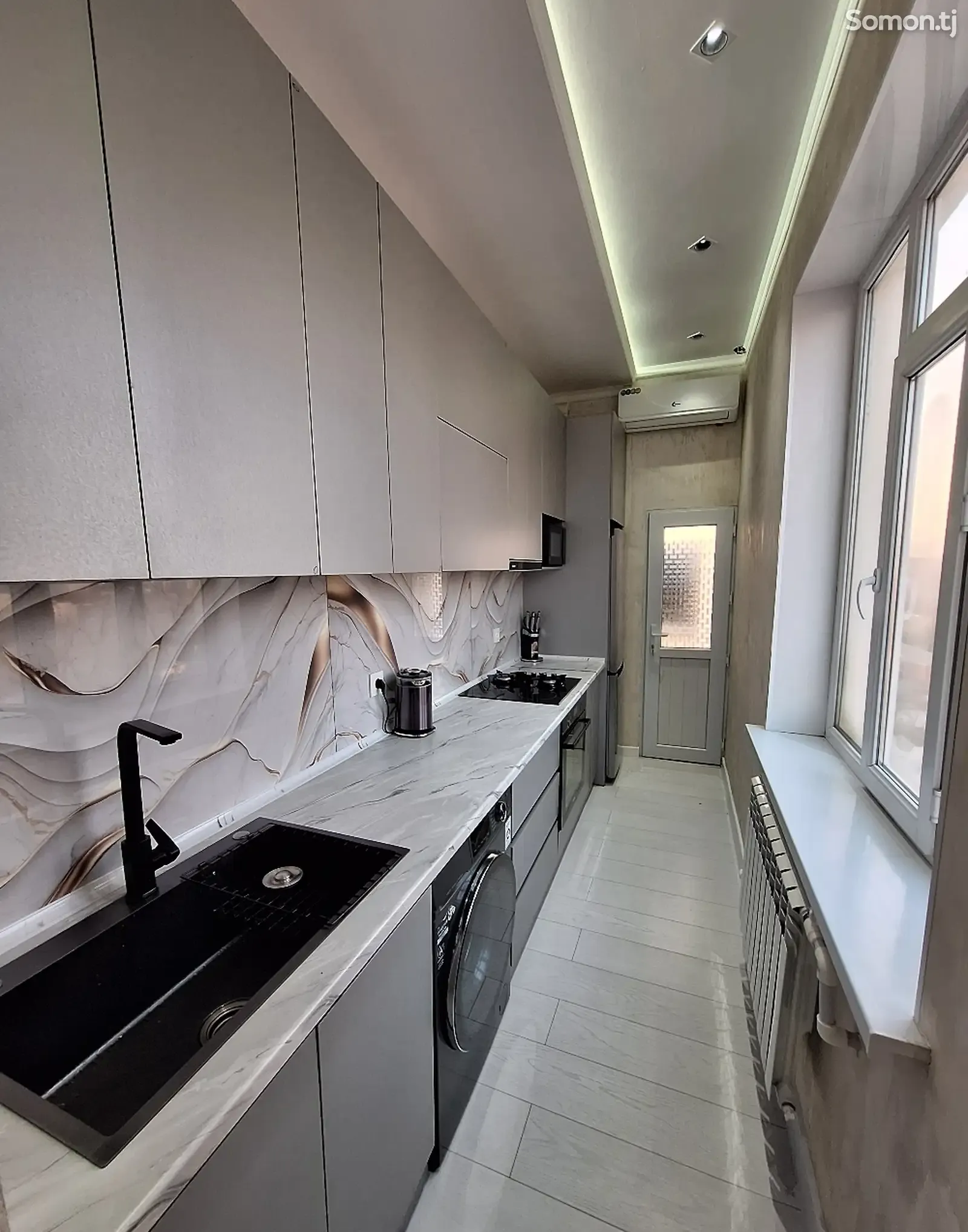 2-комн. квартира, 15 этаж, 67 м², Автовокзал, болои Мост