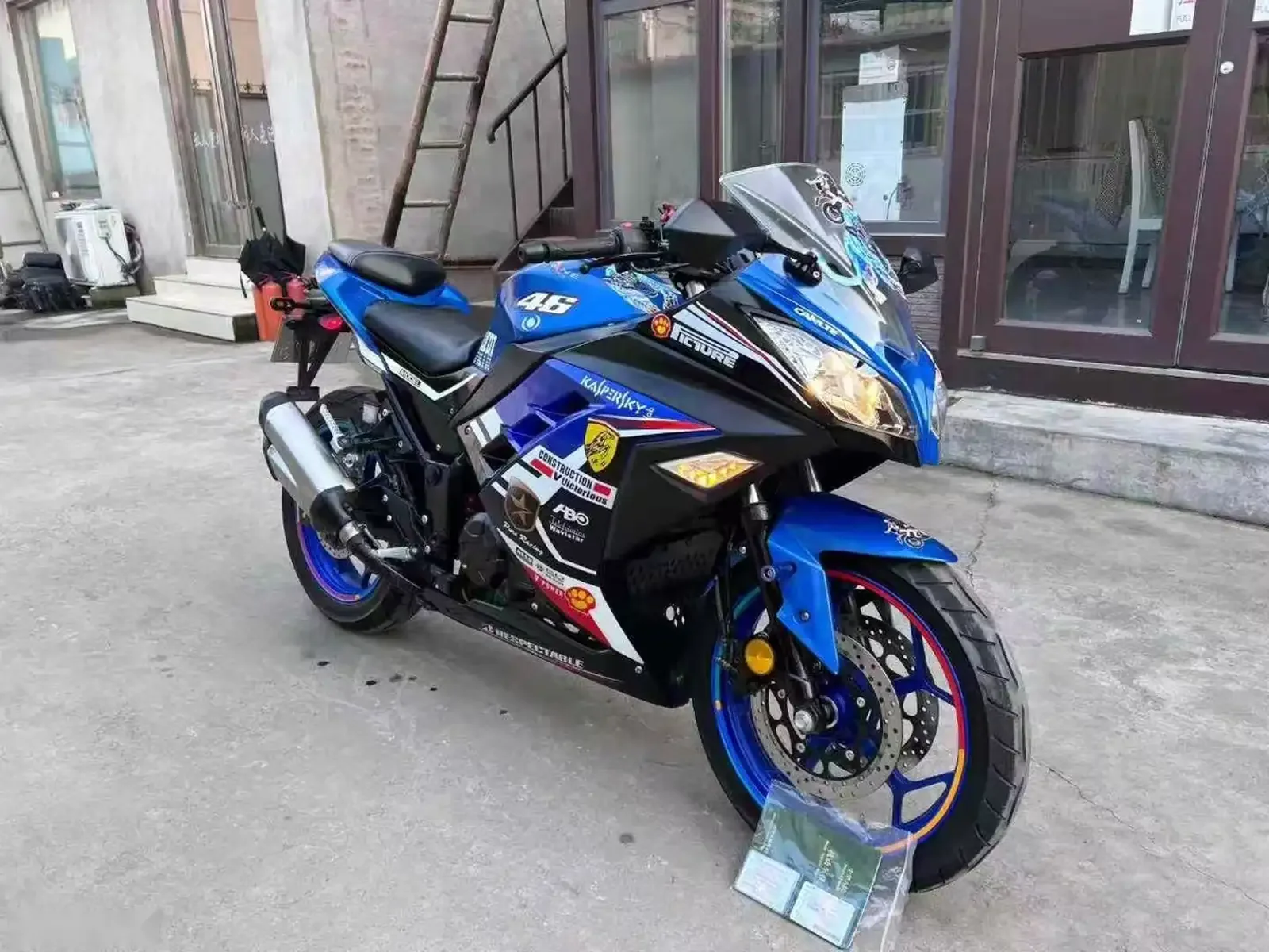 Мотоцикл Kawasaki — фото 3