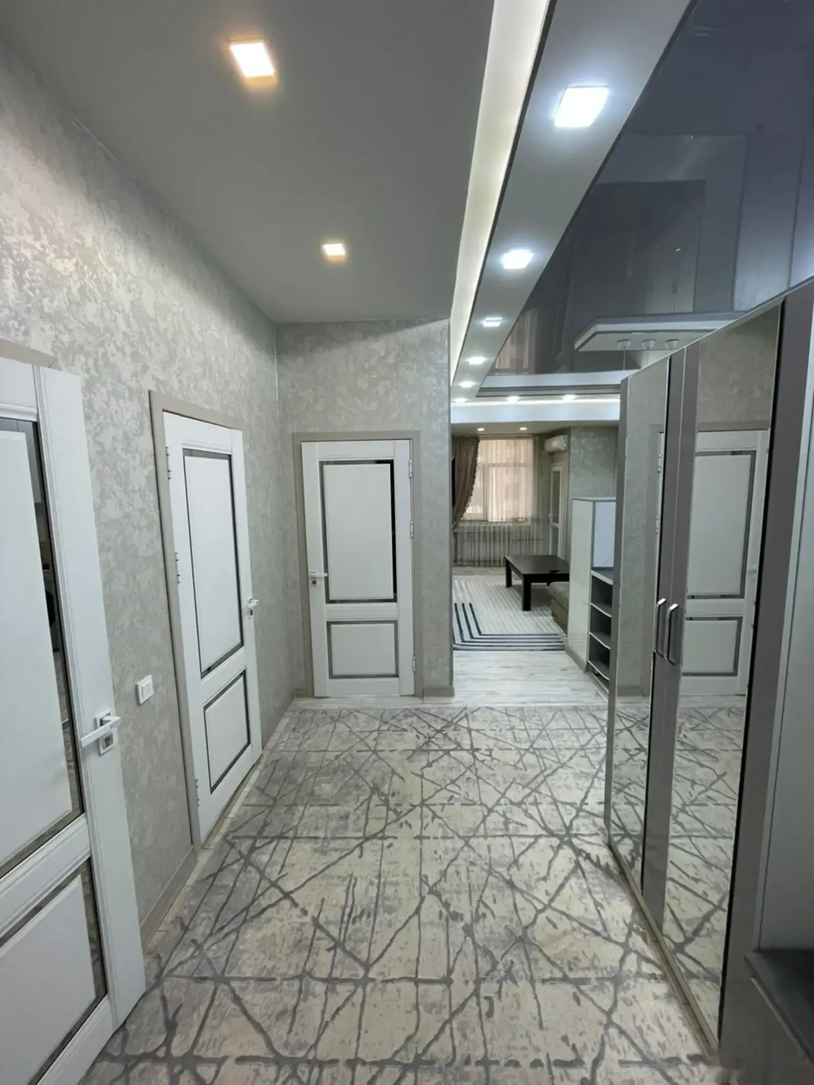 2-комн. квартира, 16 этаж, 60м², шохмансур